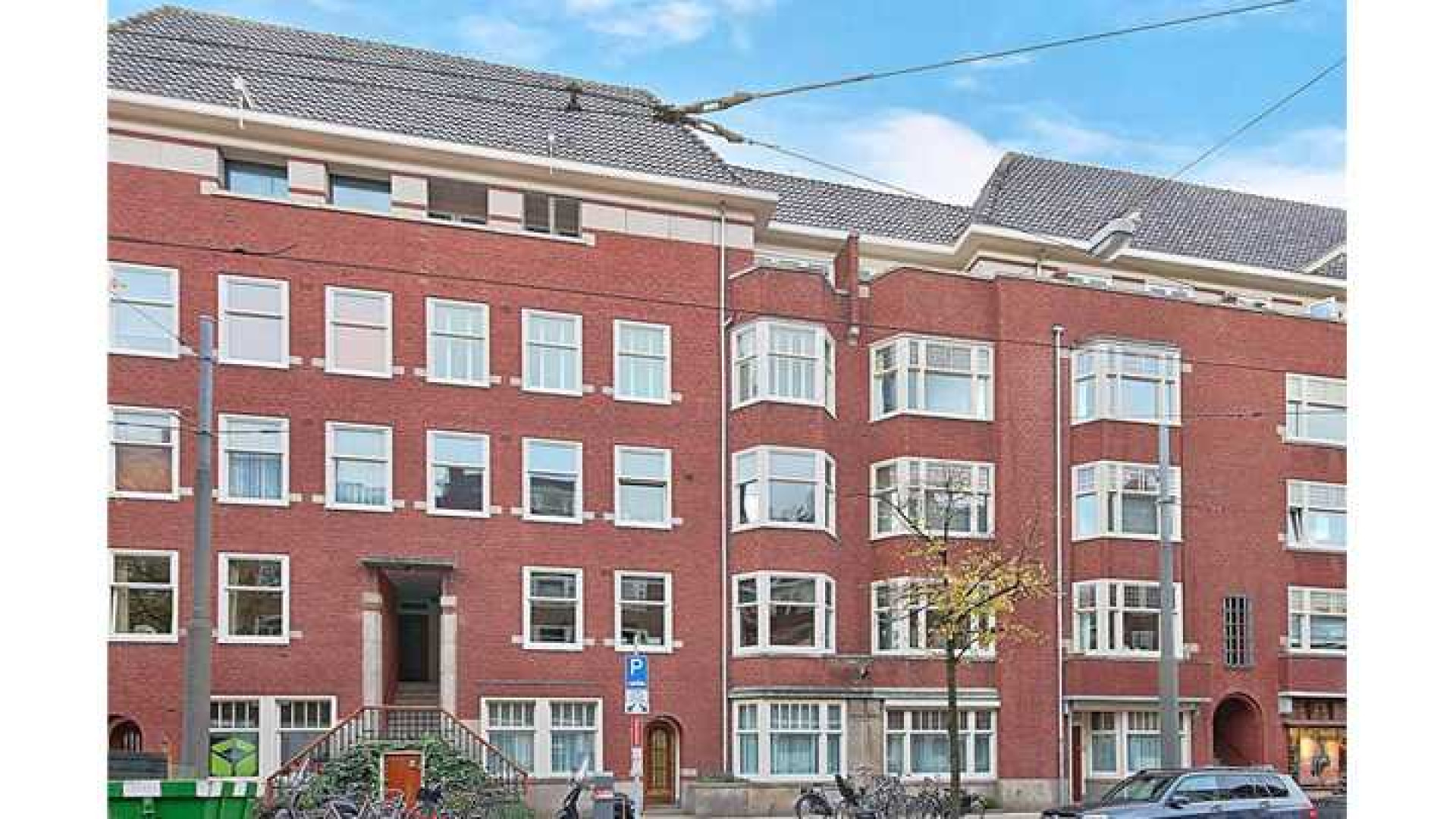 Nada van Nie zet haar luxe appartement in Amsterdam Zuid te koop. Zie foto's 1