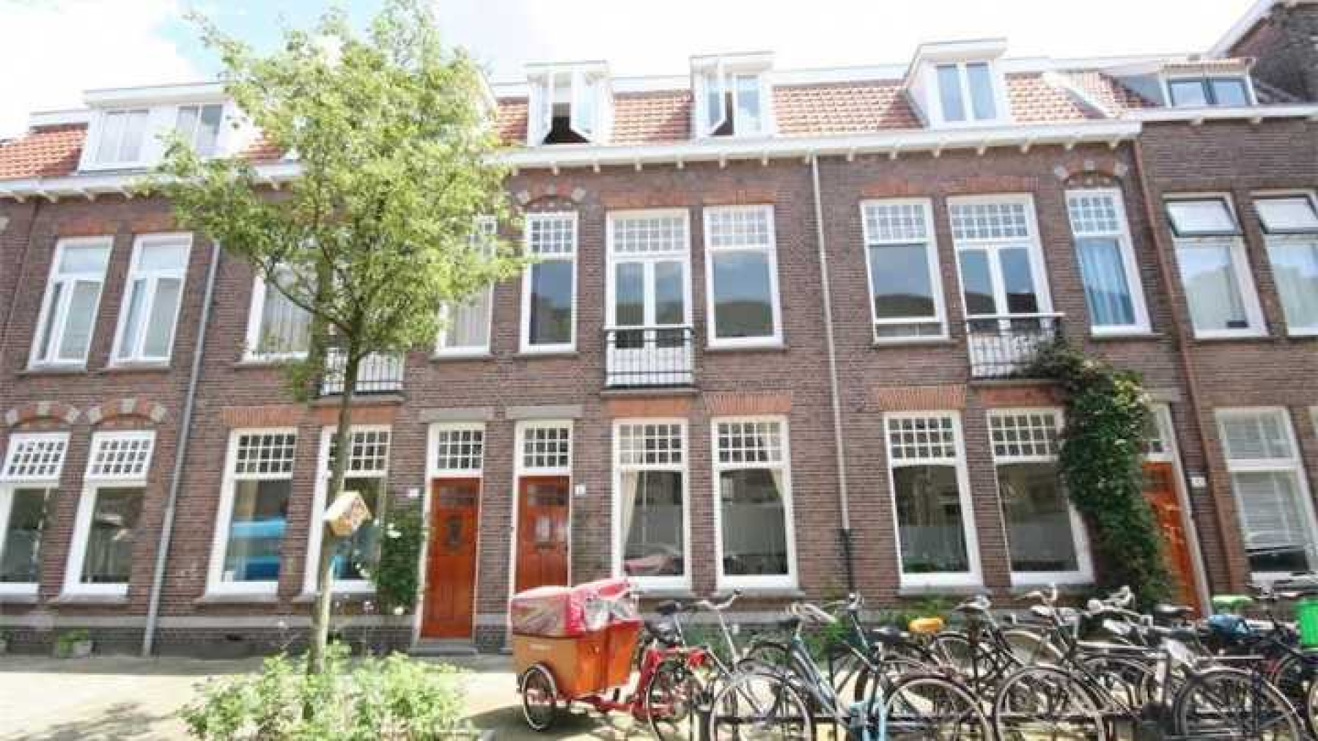 Divorce acteur Fedja van Huet koopt herenhuis in Utrecht. Zie foto's 1