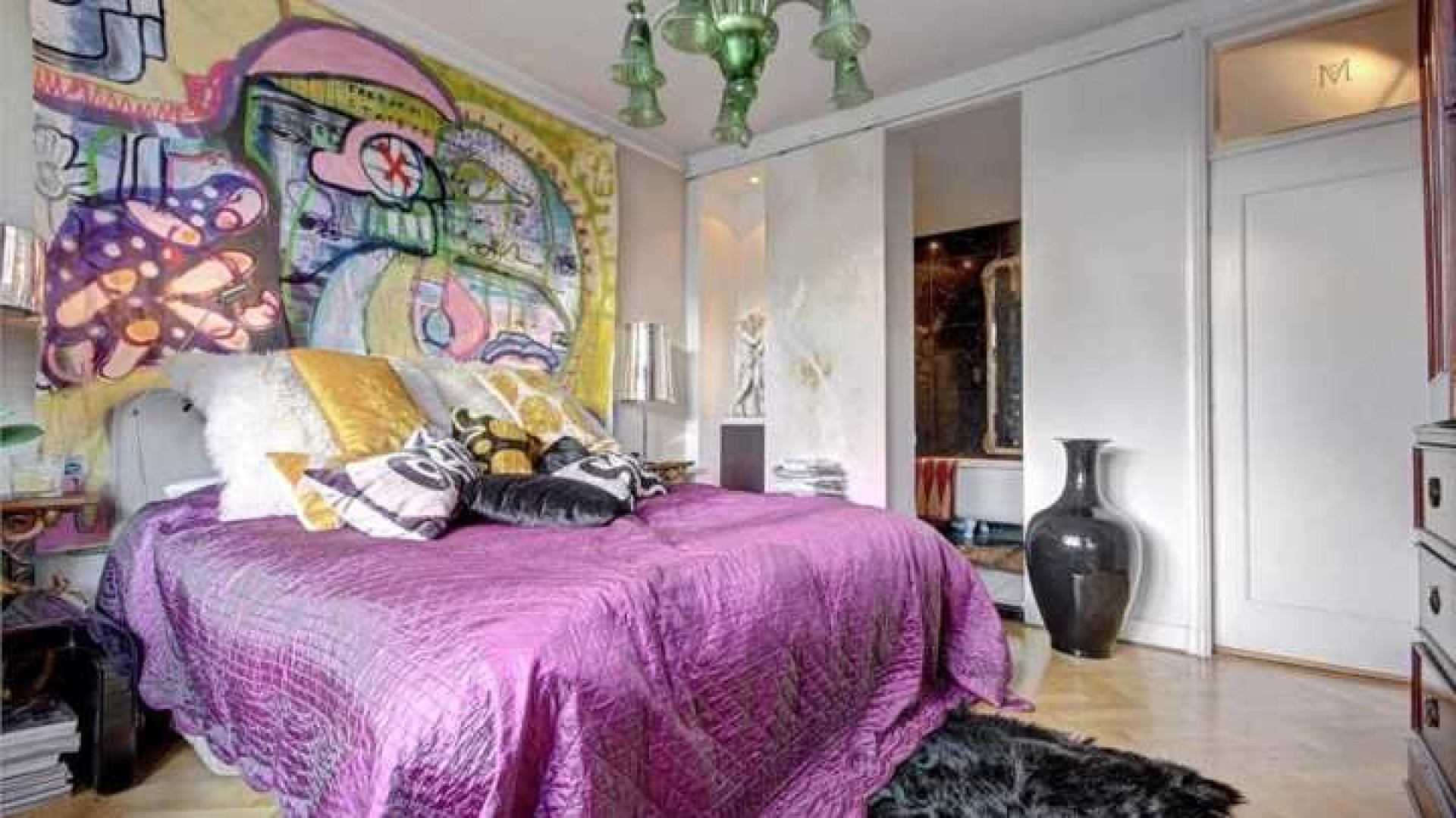 Mari van de Ven zet zijn schitterend gerestylde appartement in Amsterdam Zuid te koop. Zie foto's 11