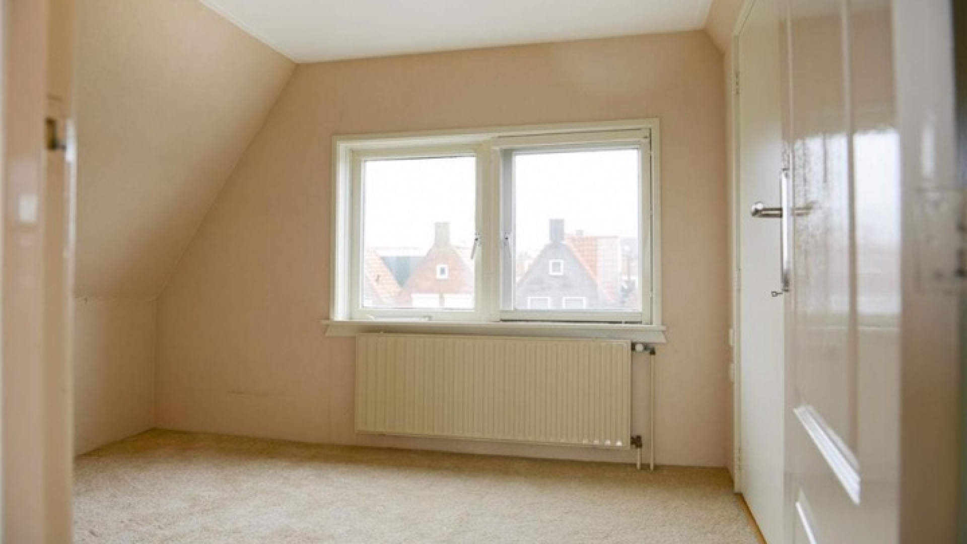 Huis Yolanthe in Volendam eindelijk verkocht. Zie foto's 14