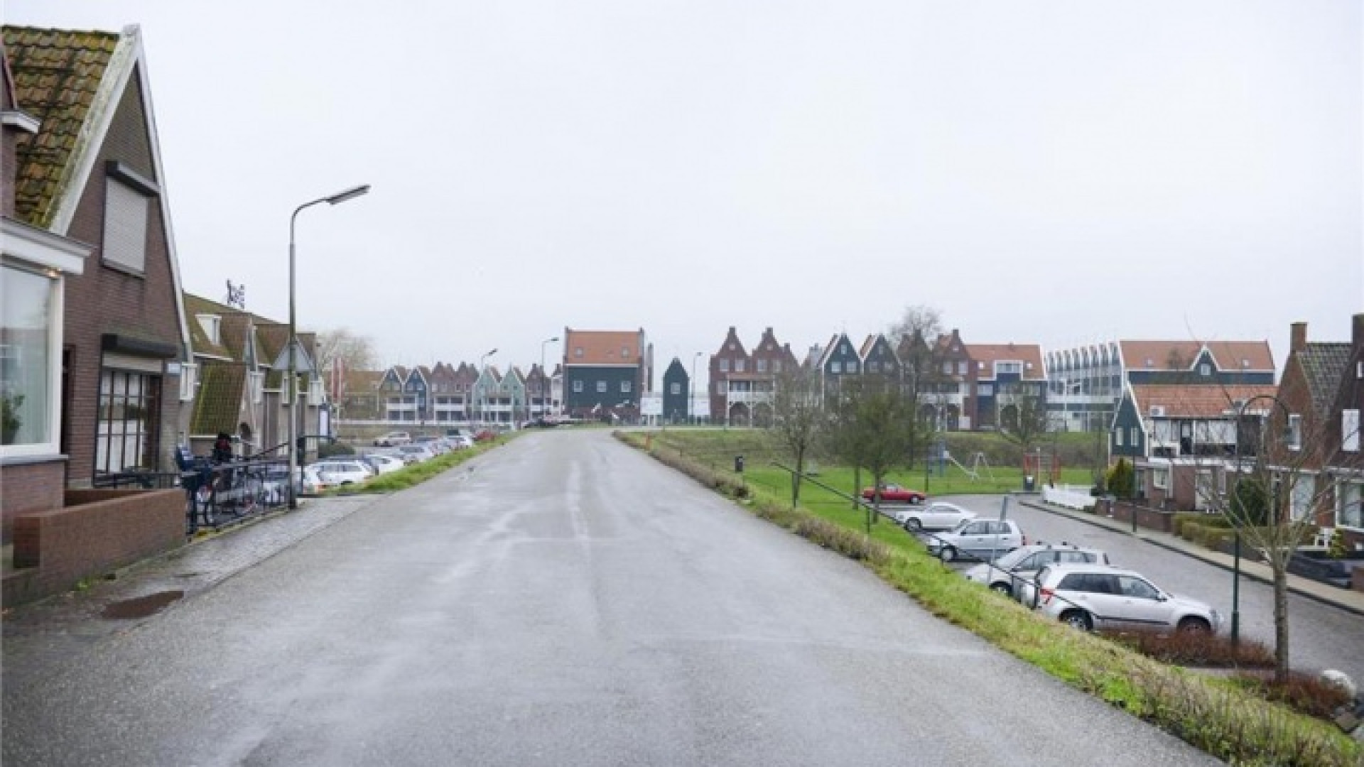 Funderingsprobleem nekt verkoop Volendamse huis van Yolanthe. Zie foto's 23