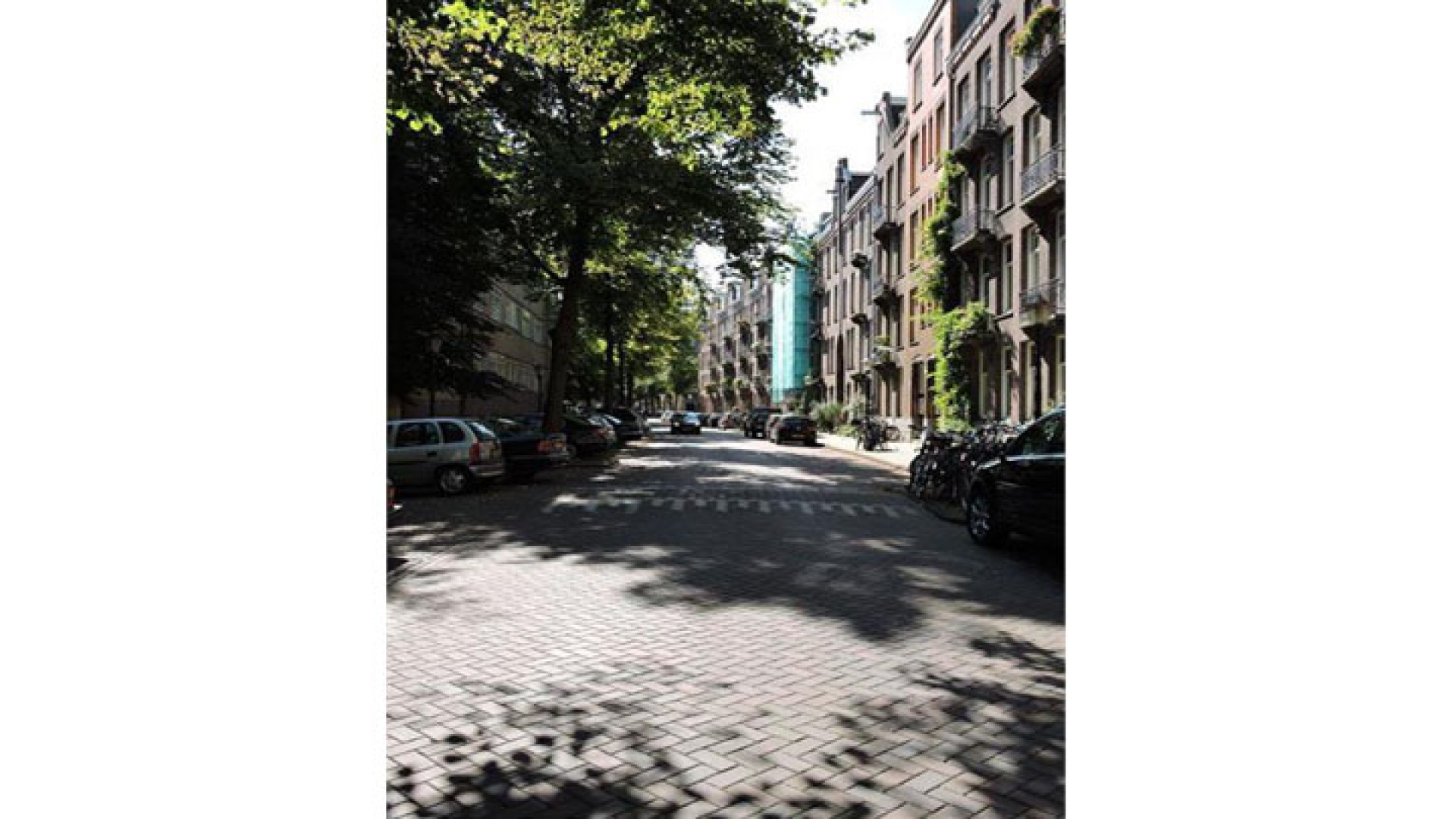 Marvin Breukhoven ruilt Haags optrekje in voor appartement in Amsterdam Oud Zuid. Zie foto's 1