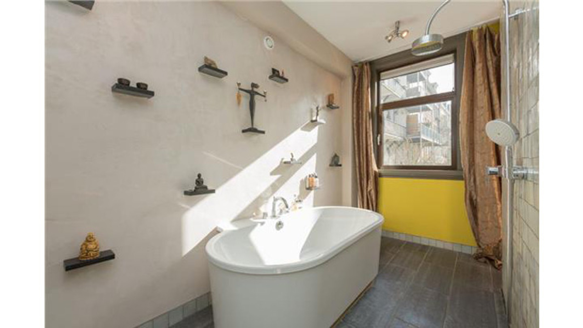 Hanna Verboom koopt luxe appartement in Amsterdam West. Zie foto's 14