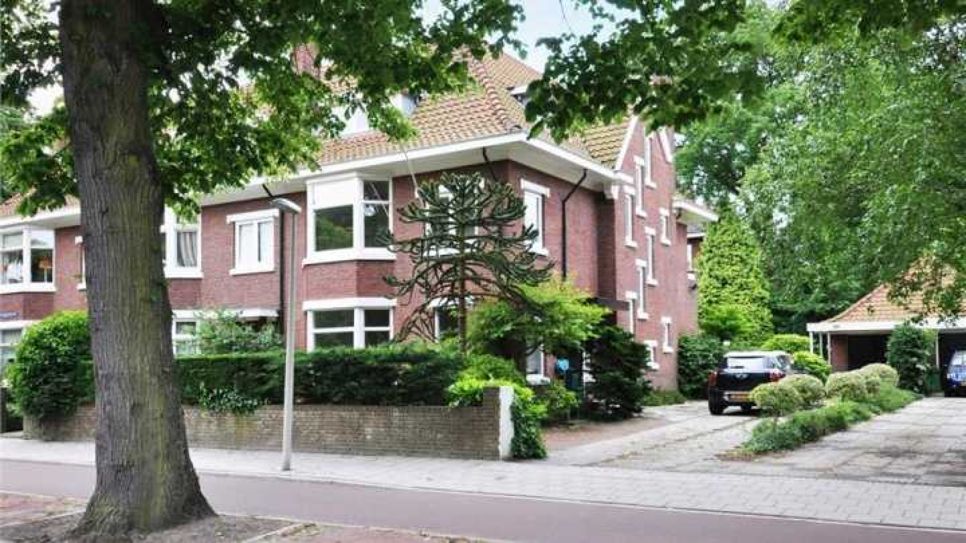 Jack de Vries koopt luxe gezinswoning in Den Haag. Zie foto's 1
