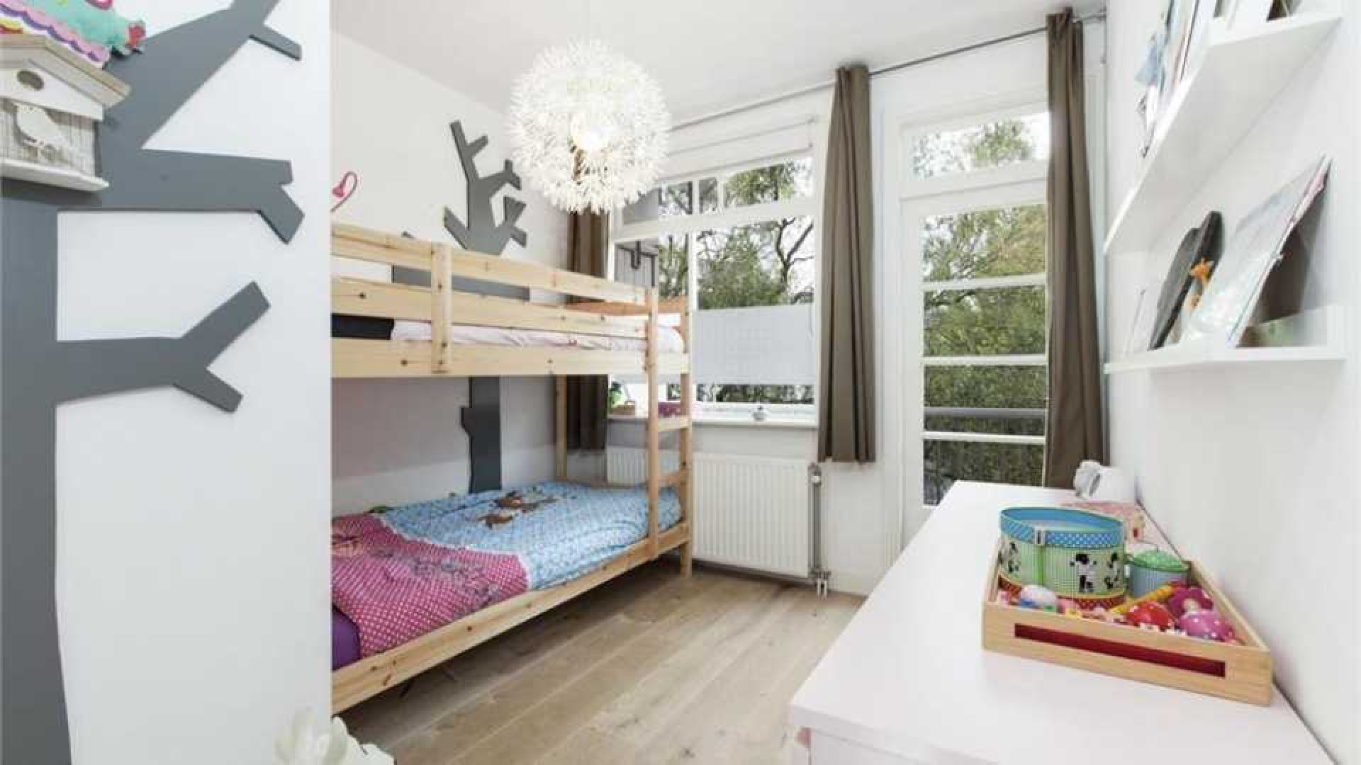 Tjitske Reidinga koopt eigen huis in Amsterdam. Zie foto's 9