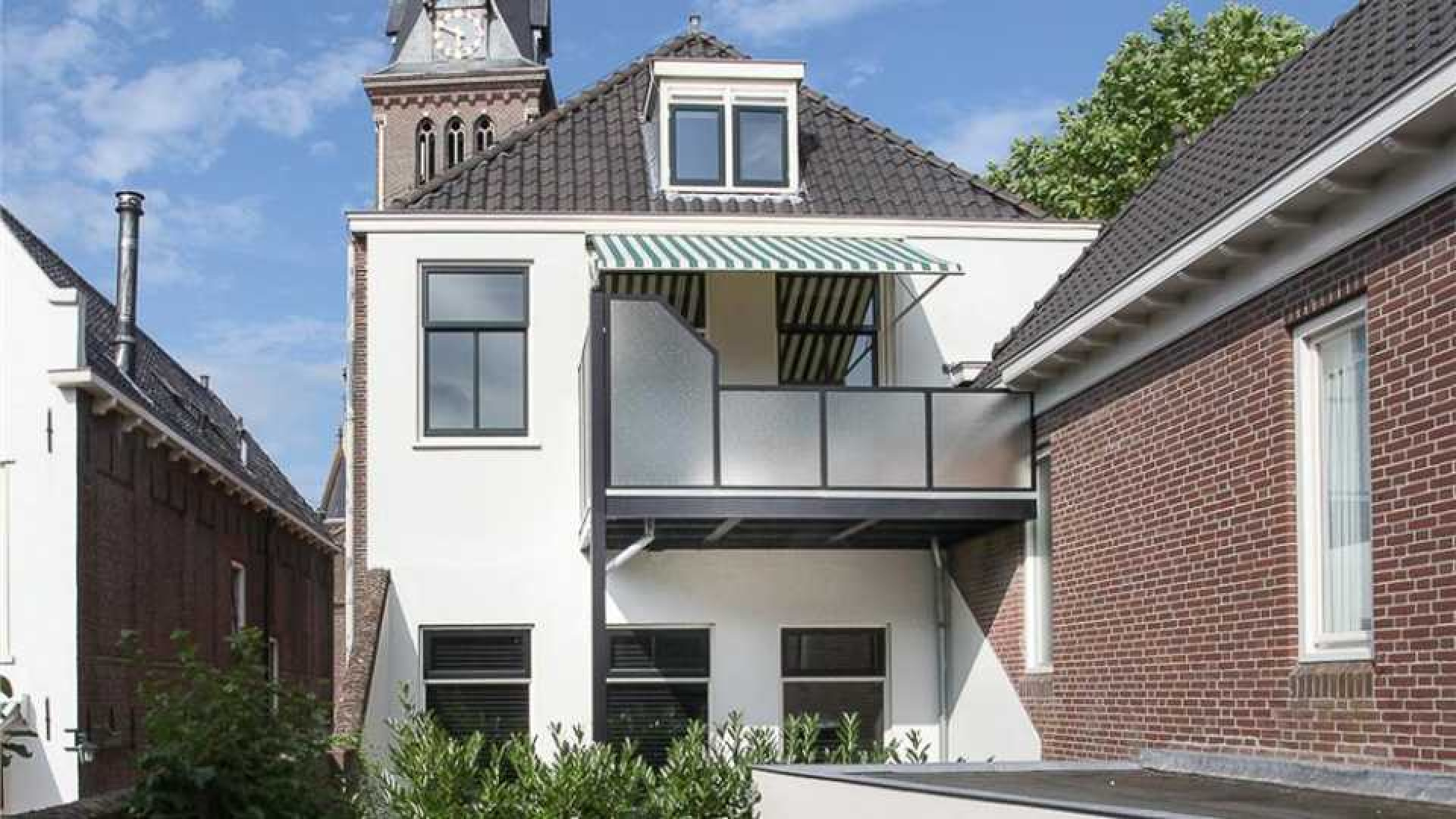 Johan Derksen lijdt fors verlies op verkoop van zijn huis in Oudewater. Zie foto's 11