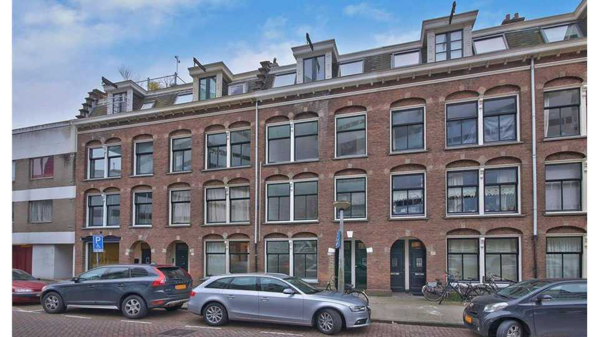 Bondscoach Danny Blind koopt appartement met uitzicht op de Amstel. Zie foto's 1