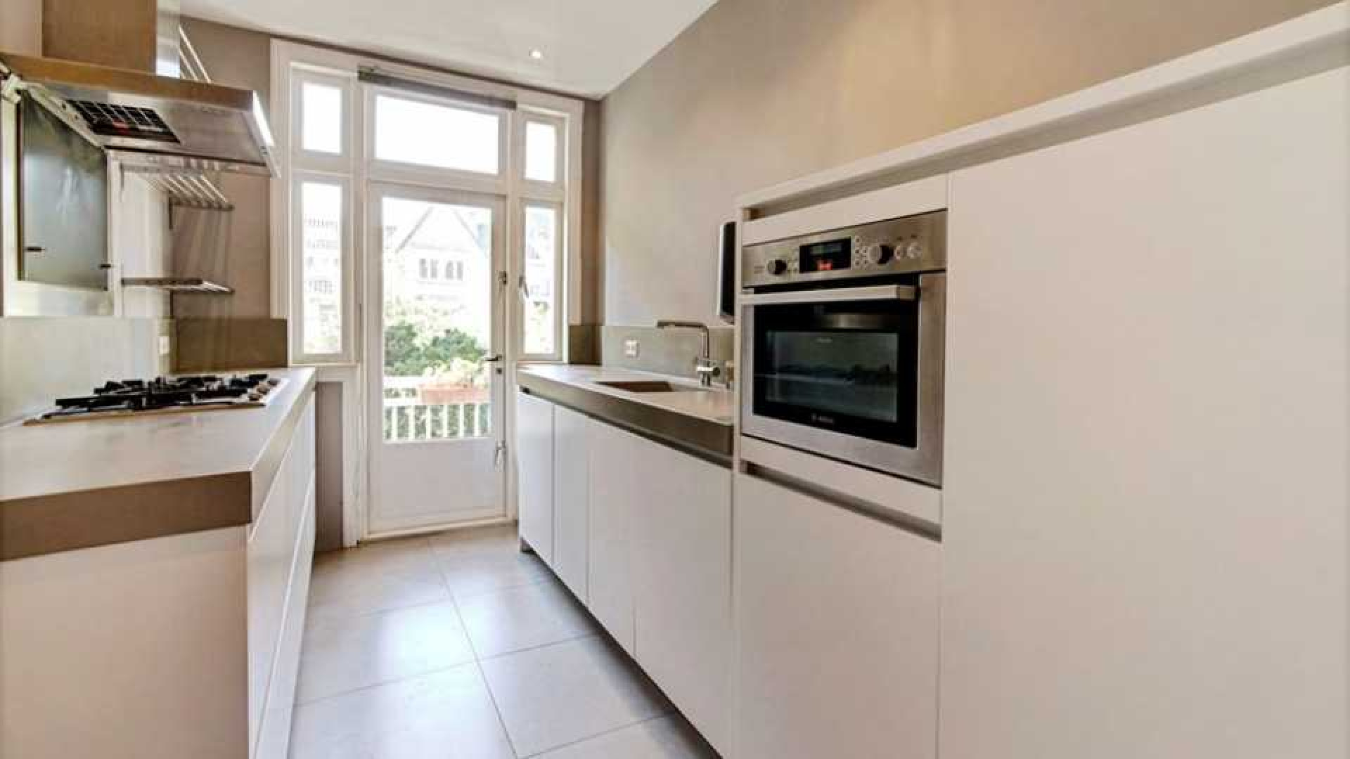 Dit luxe appartement gaat Eva Jinek inruilen voor haar villa in Abcoude. 12