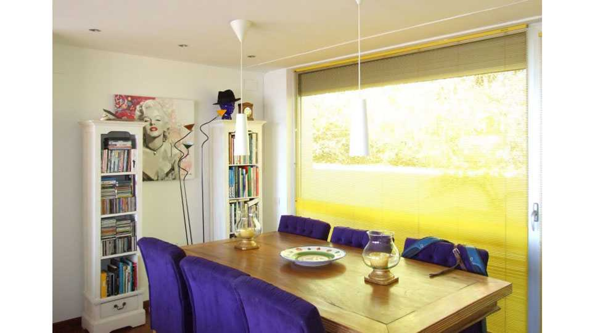 Tuinman Rob Verlinden doet zijn Spaanse villa voor spotprijs weg. Zie foto's 12