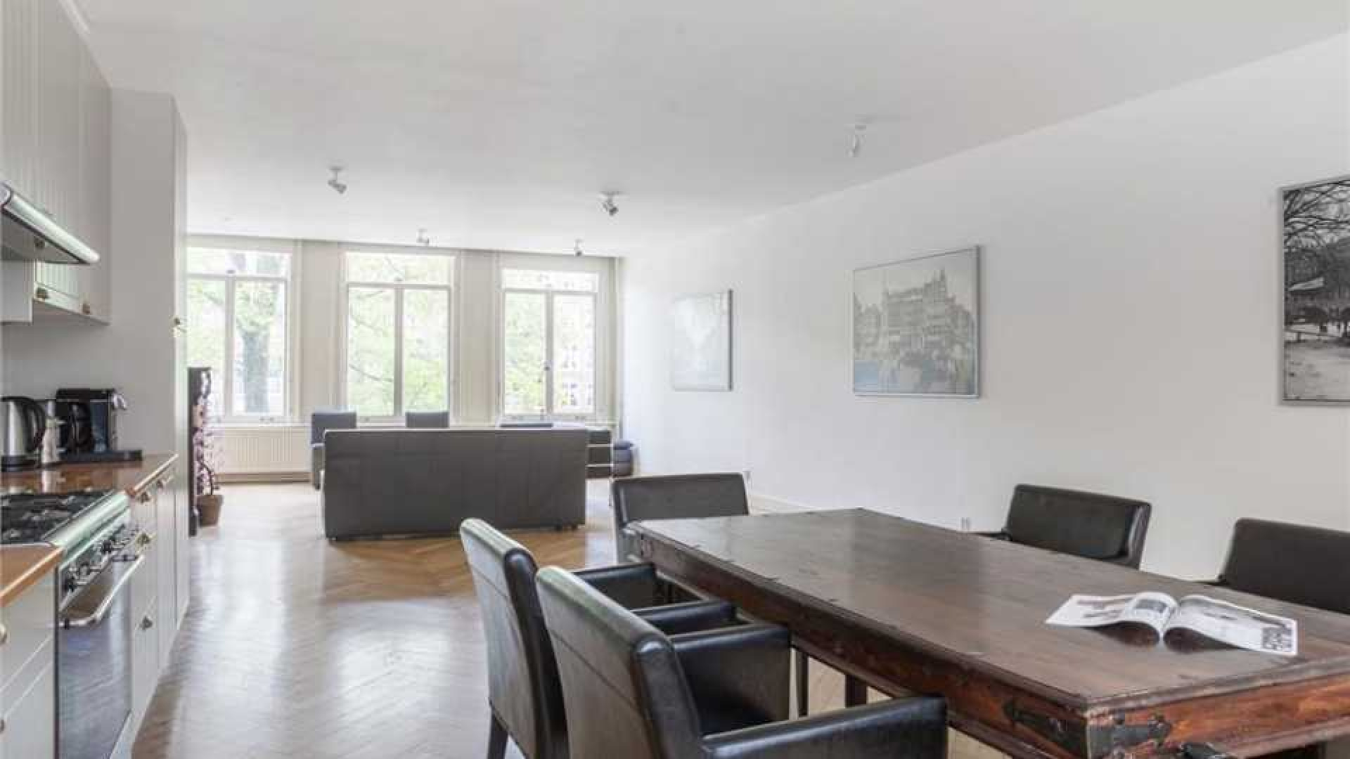 Robine van der Meer koopt prachtig appartement aan de Singel in Amsterdam. Zie foto's 5