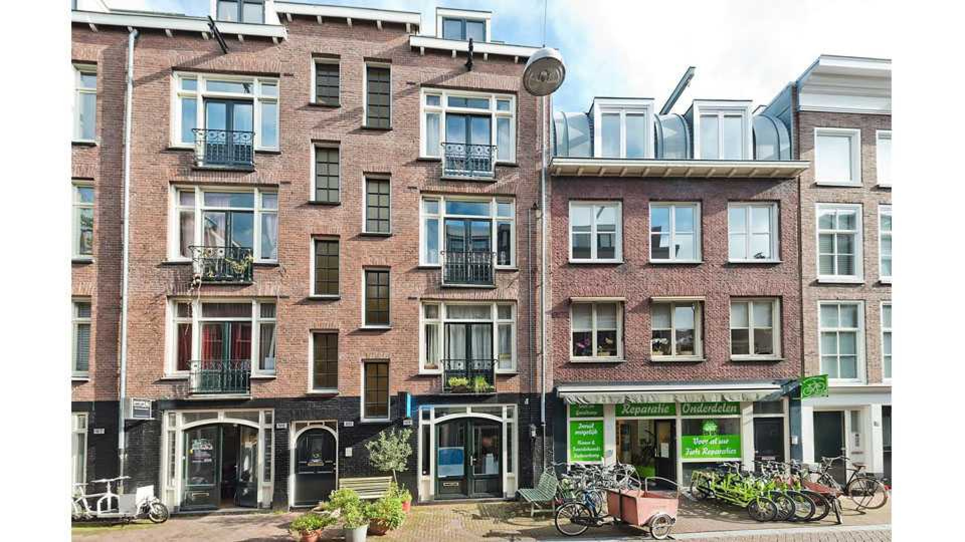 Ronald Koeman maakt vette winst met zijn Amsterdamse appartement. Zie foto's 1