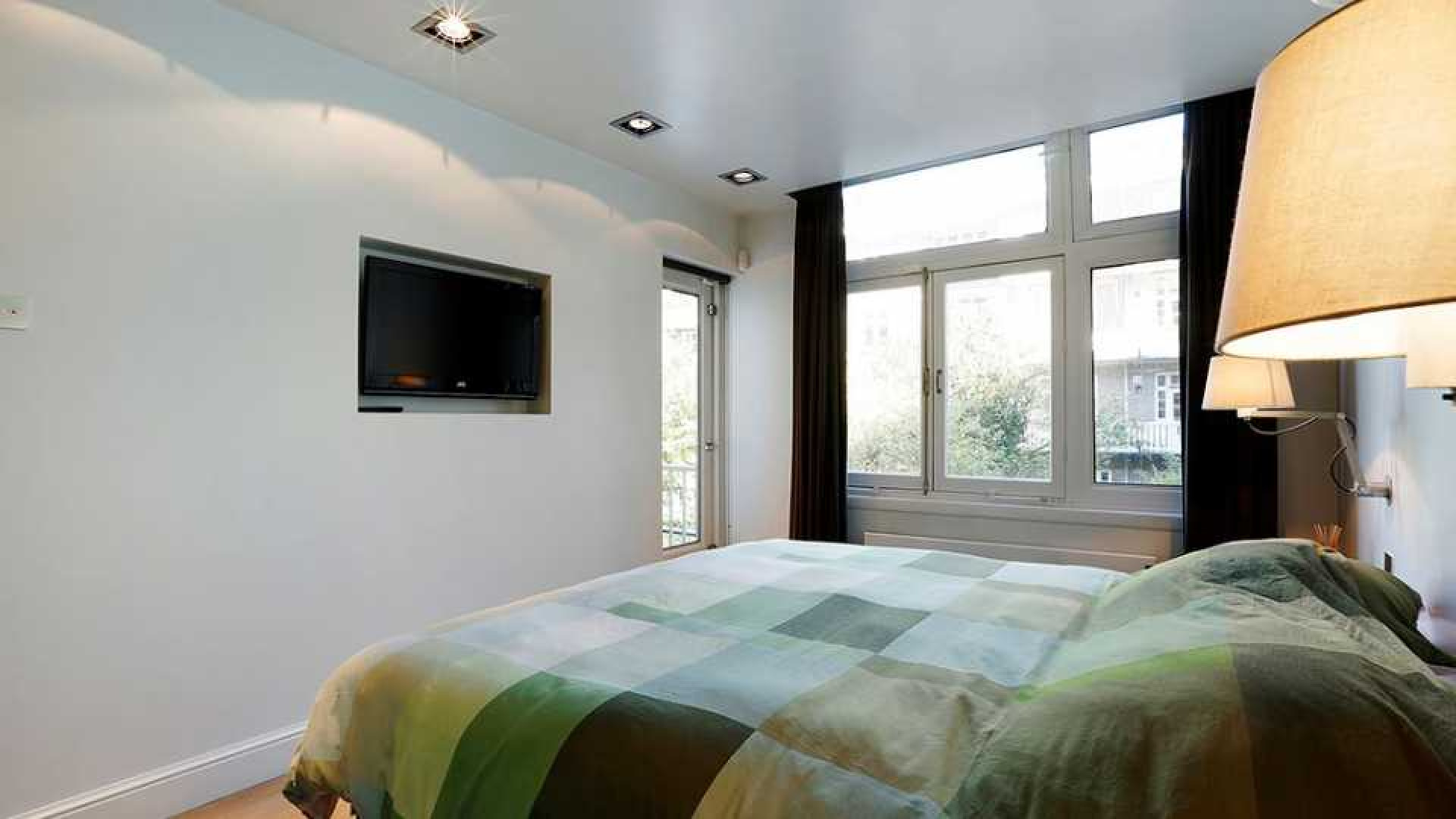 Marvin Breukhoven zoekt huurder voor zijn luxe driekamer appartement in Amsterdam Zuid. Zie foto's 10