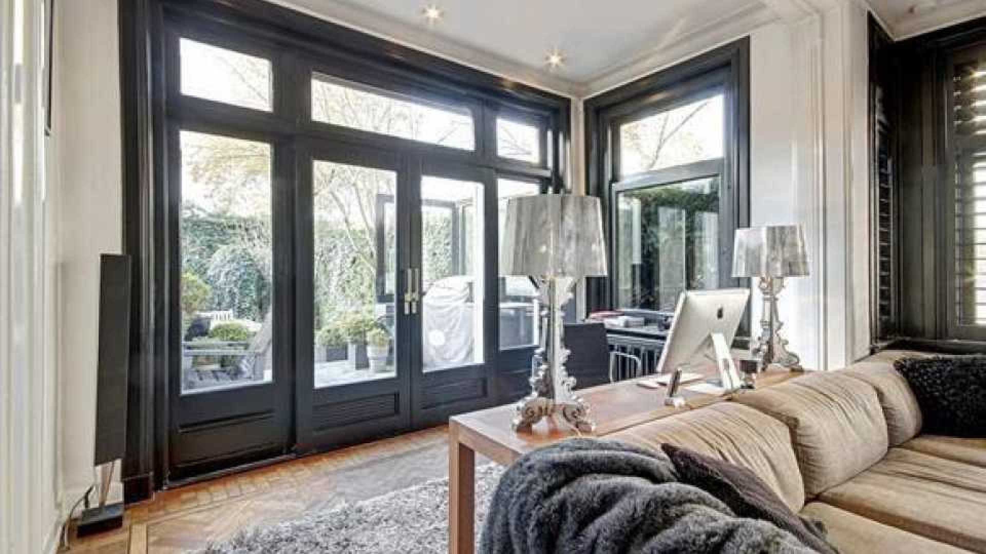 Frank Rijkaard koopt miljoenen villa in Amsterdam Zuid. Zie foto's 2
