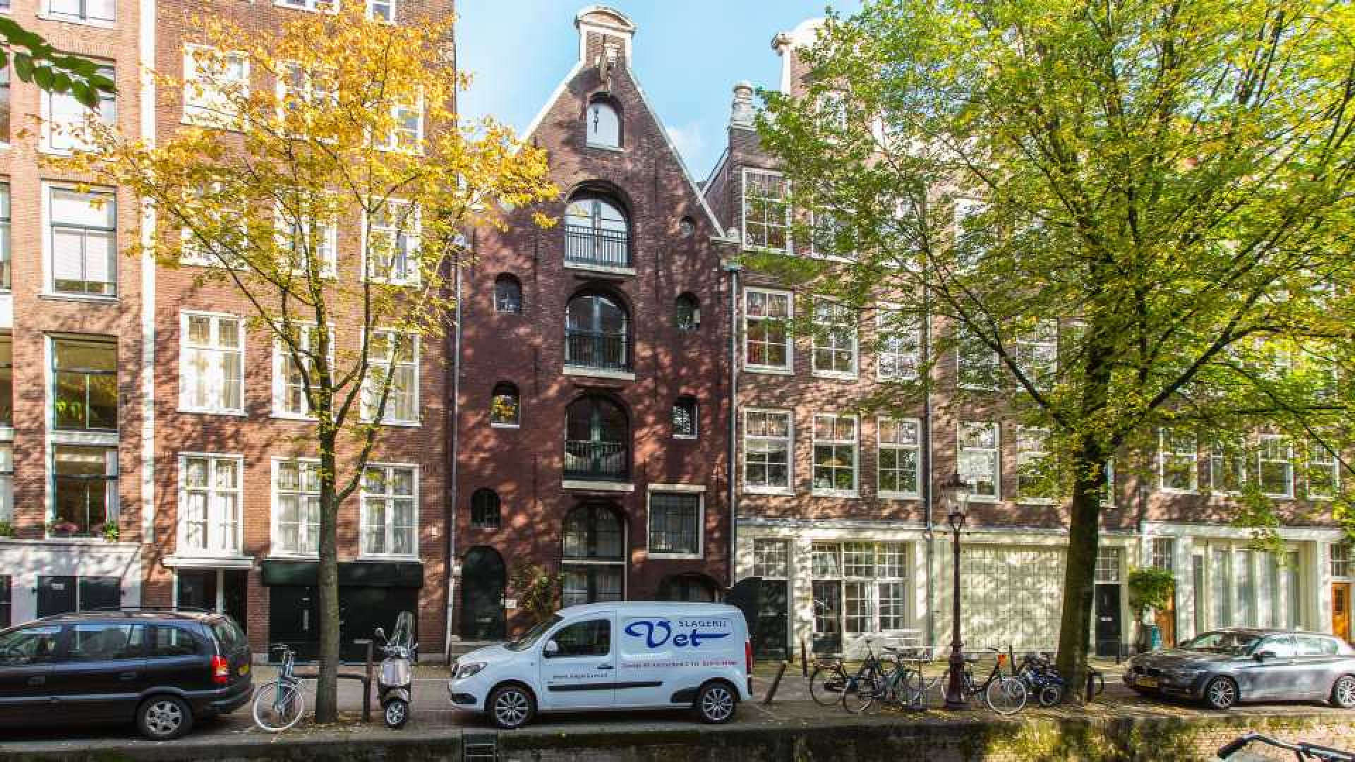Rijksmonument levert cabaretier Jan Jaap van der Wal meer dan drie ton euro winst op. Zie foto's 1