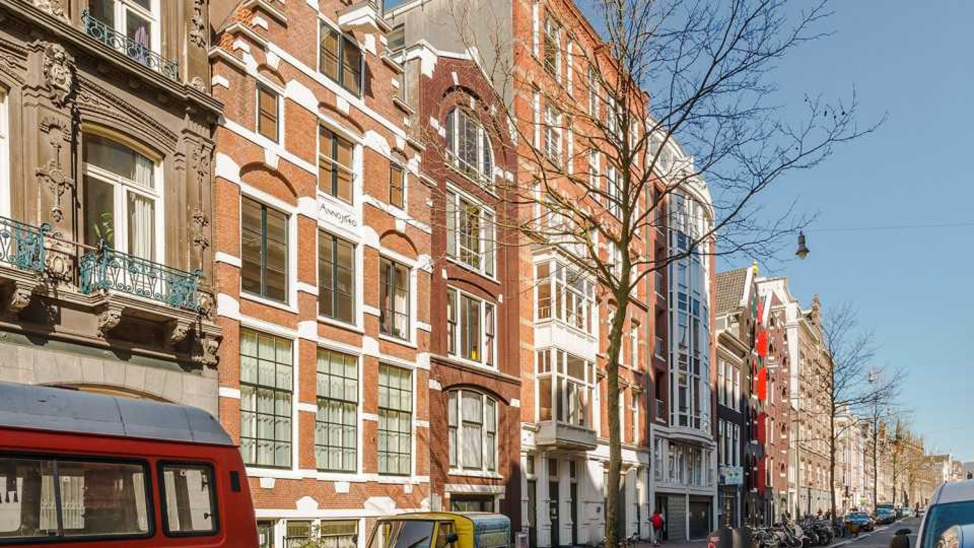 Barry Paf heeft zijn appartement in centrum van Amsterdam verkocht. Zie foto's 16