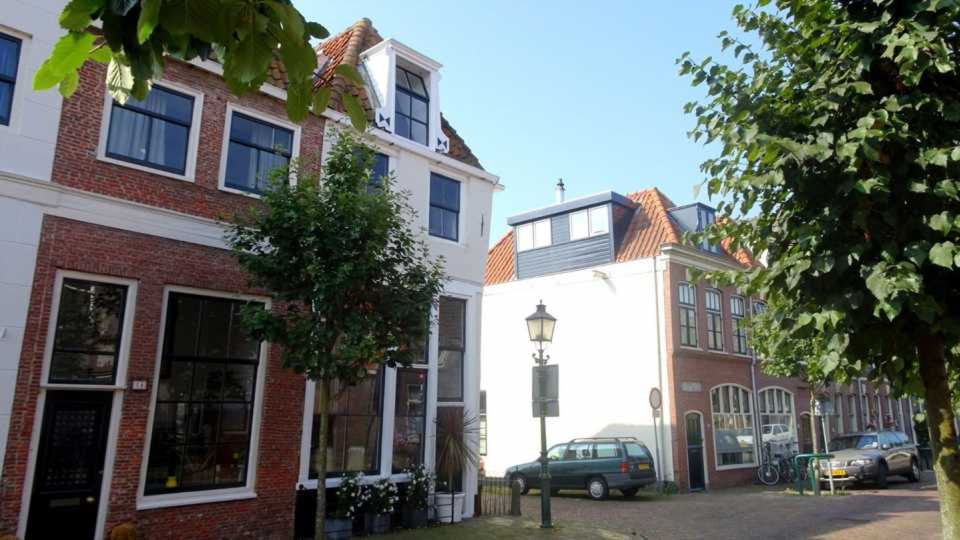 Jan Reus, ex van Sonja Bakker, koopt monumentaal herenhuis in Hoorn. Zie foto's 1