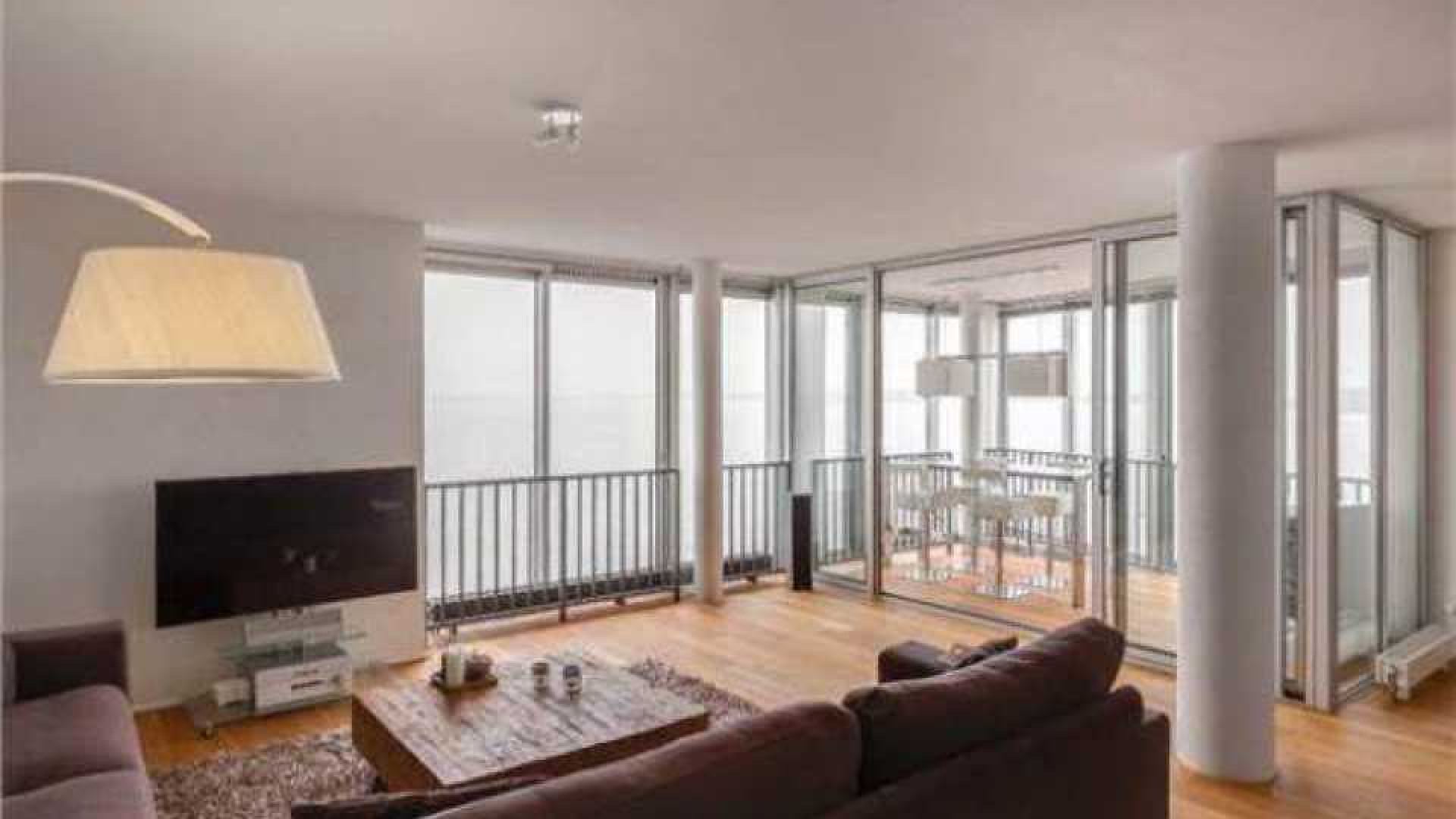 Thomas Berge ruilt riante villa met botenhuis in voor appartement. 1