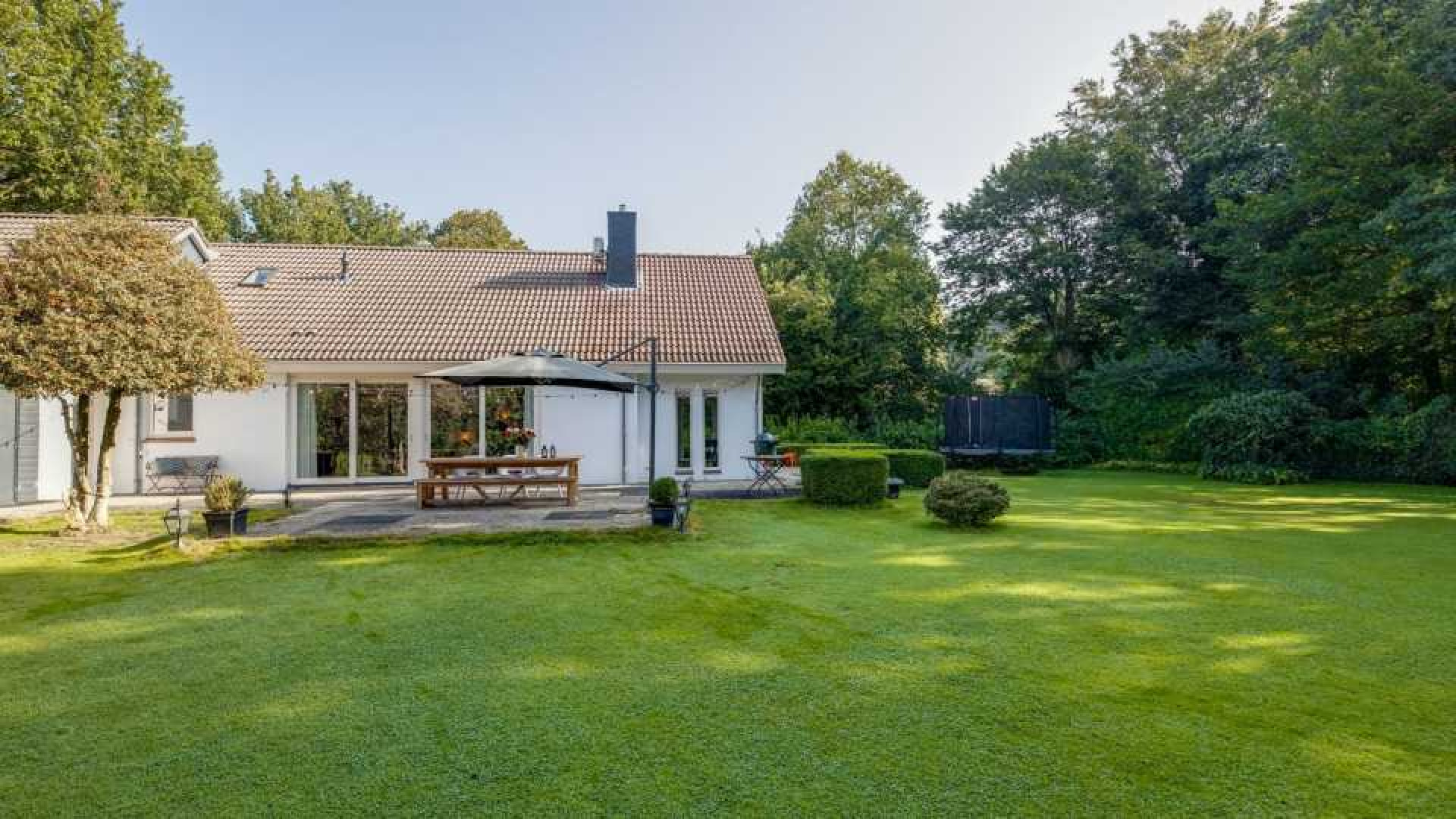 Radio 538 DJ Wietze de Jager zet prachtige luxe vrijstaande villa te koop. Zie foto's 20