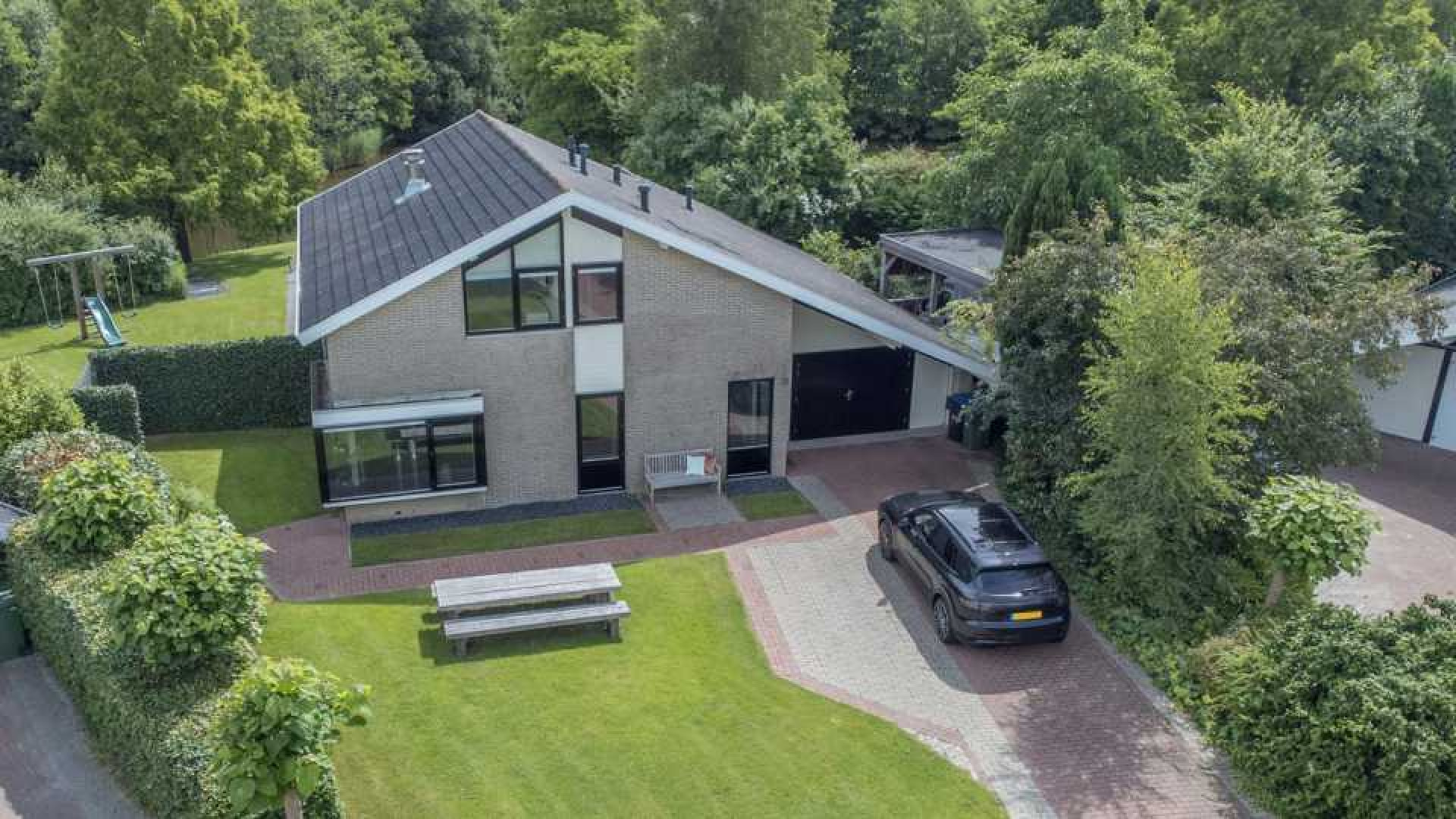Villa Sven Kramer met vette winst verkocht. Zie foto's 2