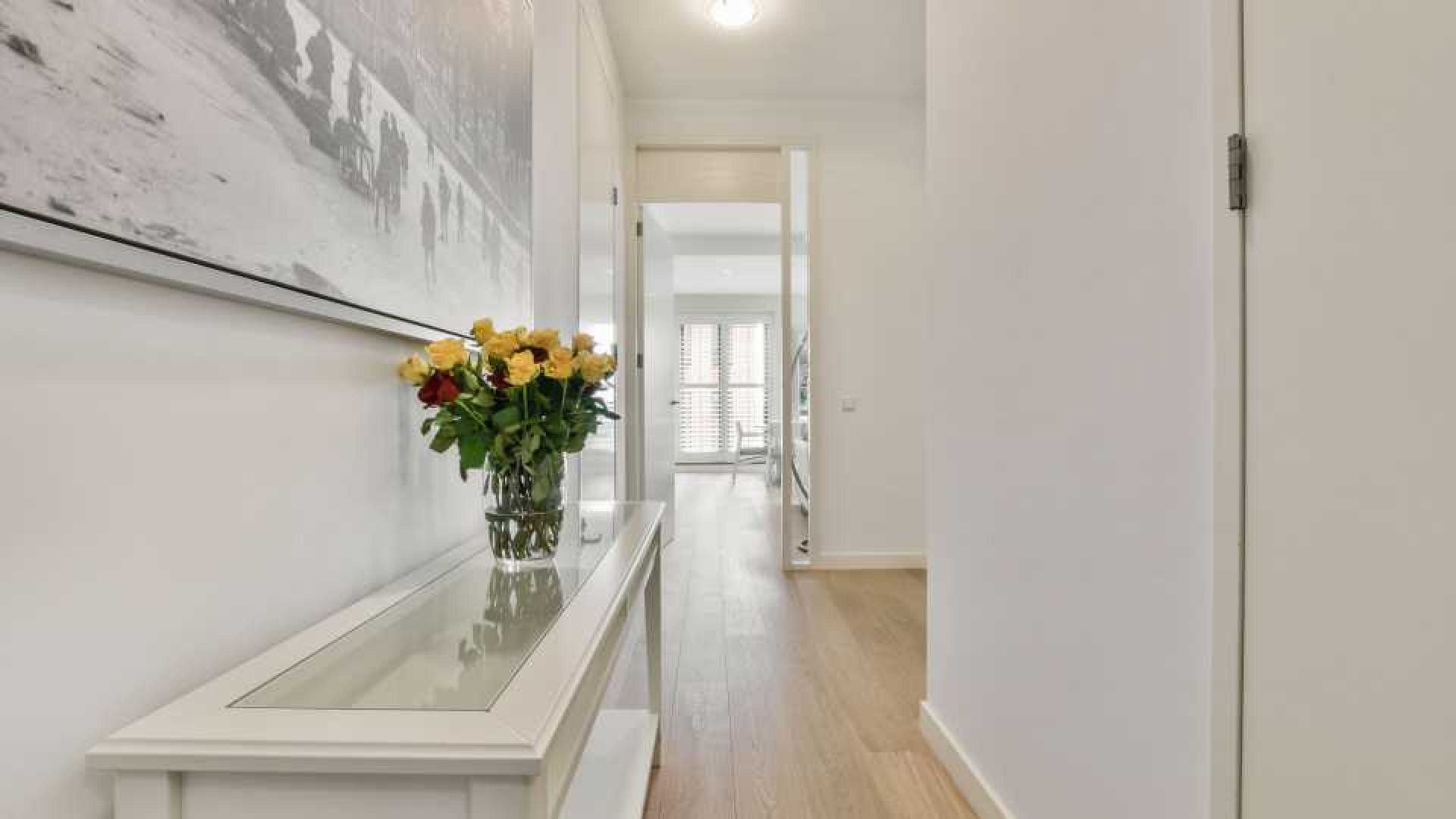 Keeper Remco Pasveer koopt luxe appartement in Amsterdam met schitterend uitzicht. Zie foto's 13