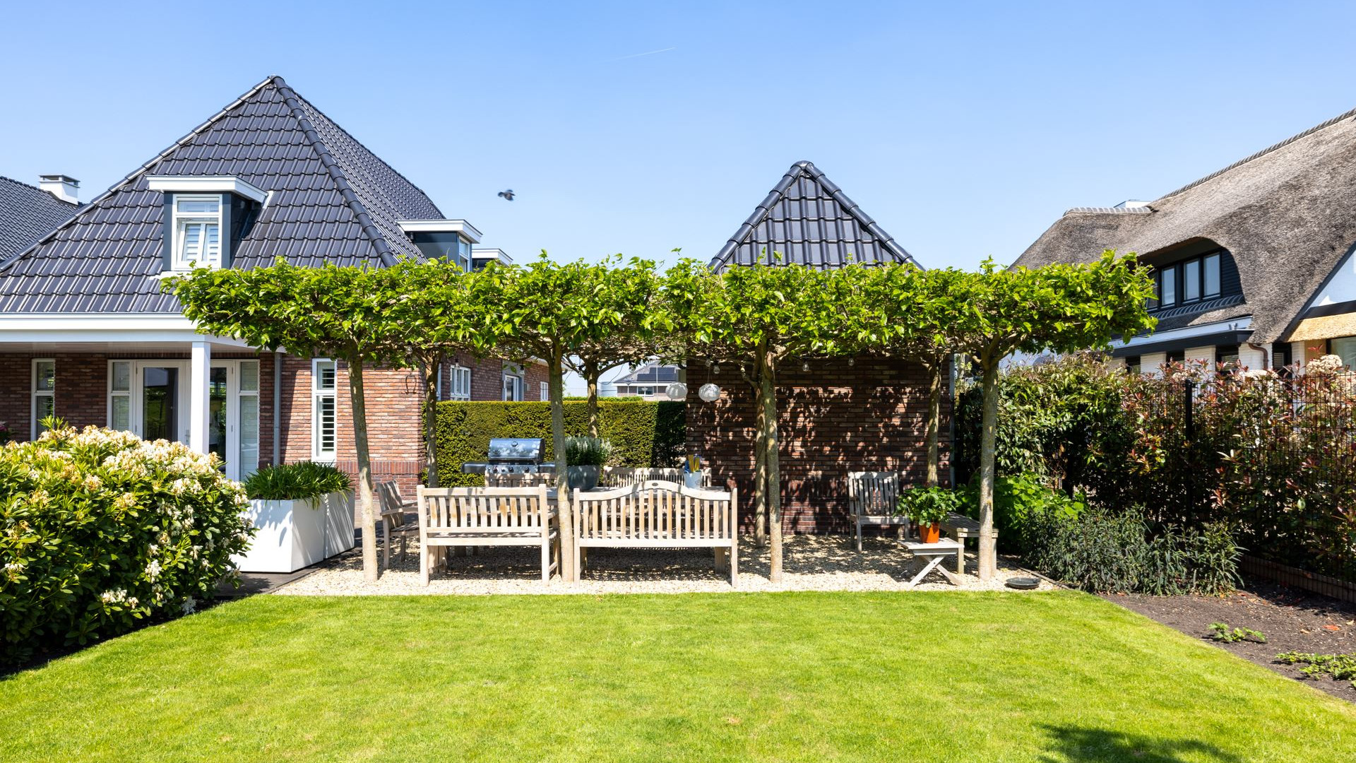 Keeper van Feijenoord koopt miljoenen villa in Berkel en Rodenrijs. Zie foto's 23