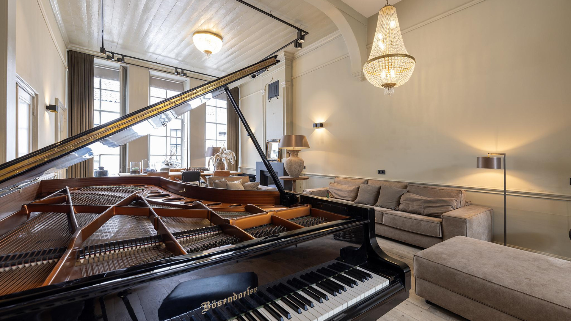 Pianist Jan Vayne zet zijn prachtige herenhuis in Zwolle te koop. Zie foto's 4