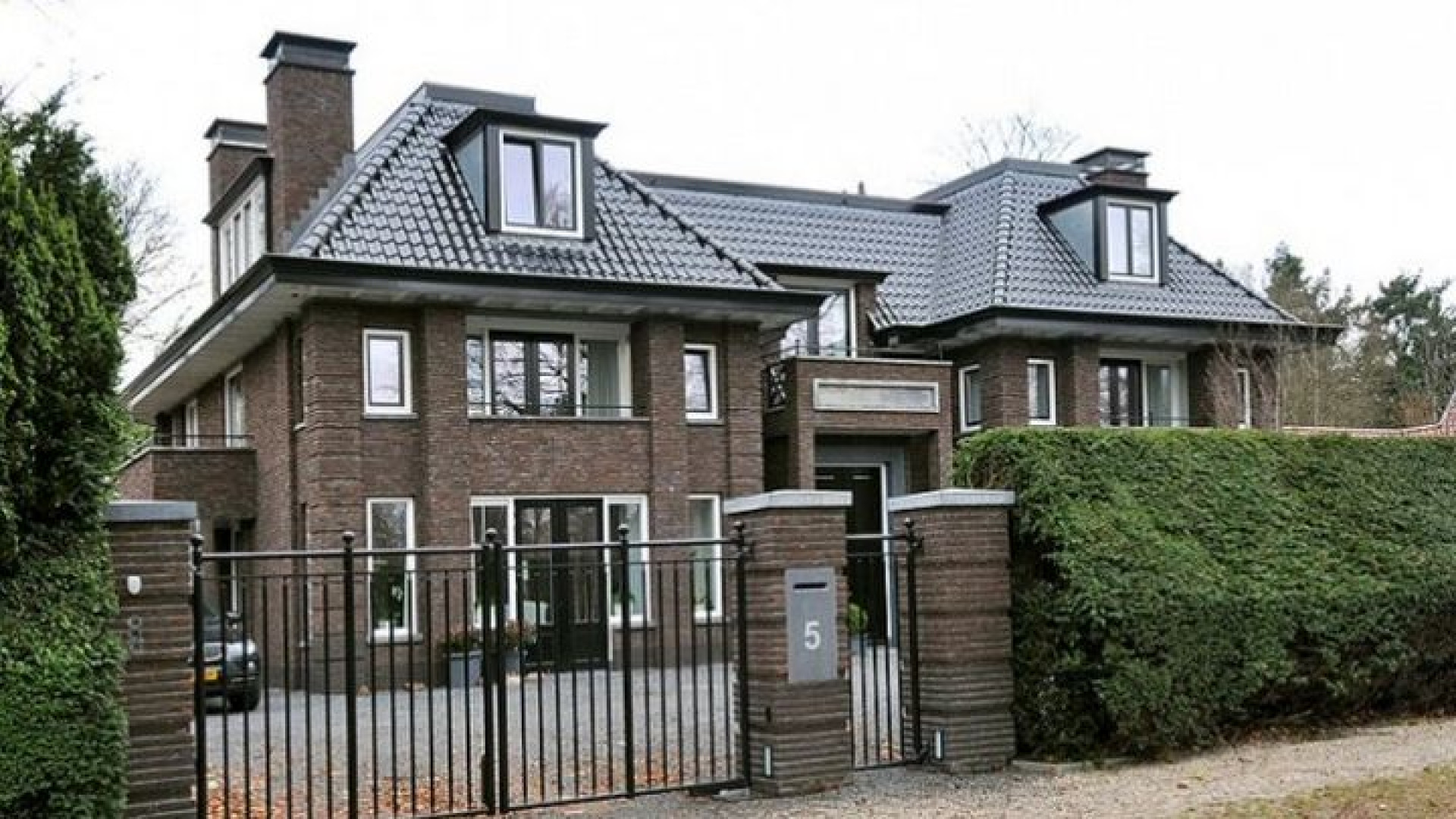 Belastingdienst veilt miljoenen villa van Nederlandse artiestenmanager! 1