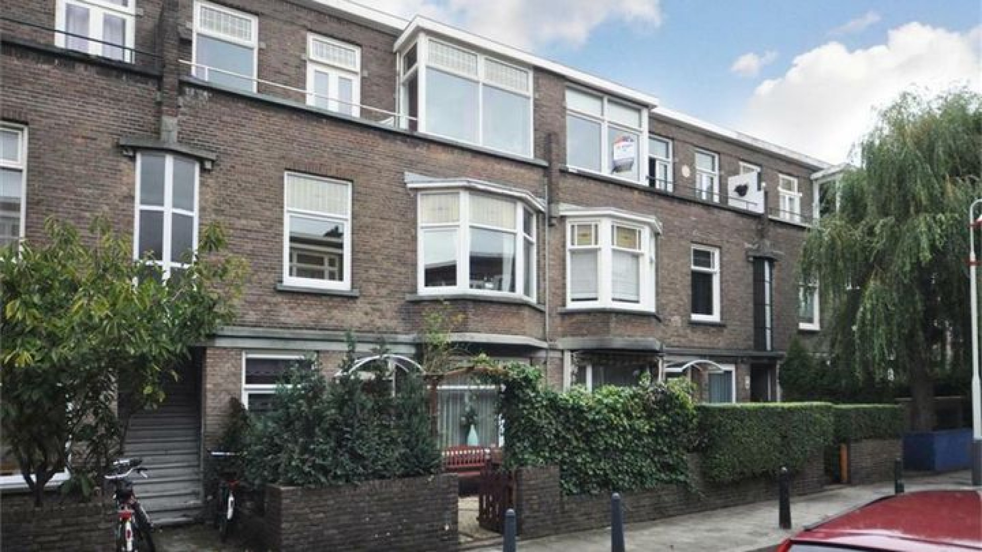 Golden Earring drummer Cesar Zuiderwijk koopt appartement in Den Haag! 1