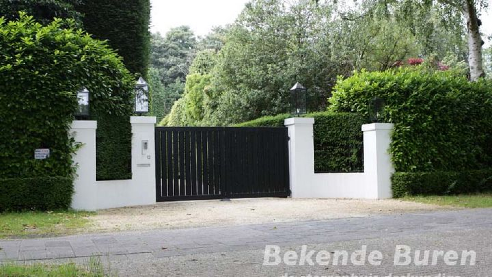 Connie Breukhoven legt miljoenenbeslag op Wassenaarse villa van haar ex man Hans! 3