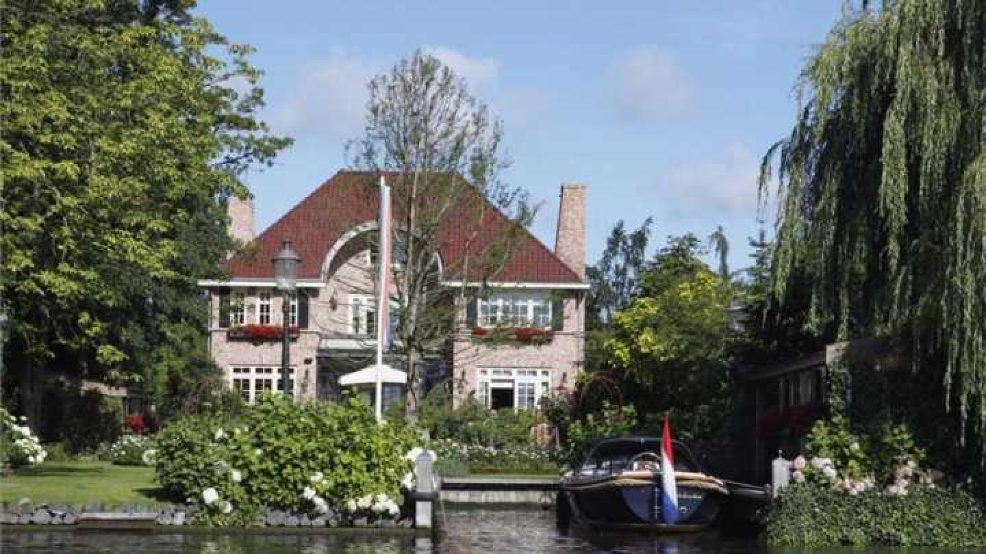 Geheimzinnigheid rond villa van Feijenoord trainer Dick Advocaat. 1