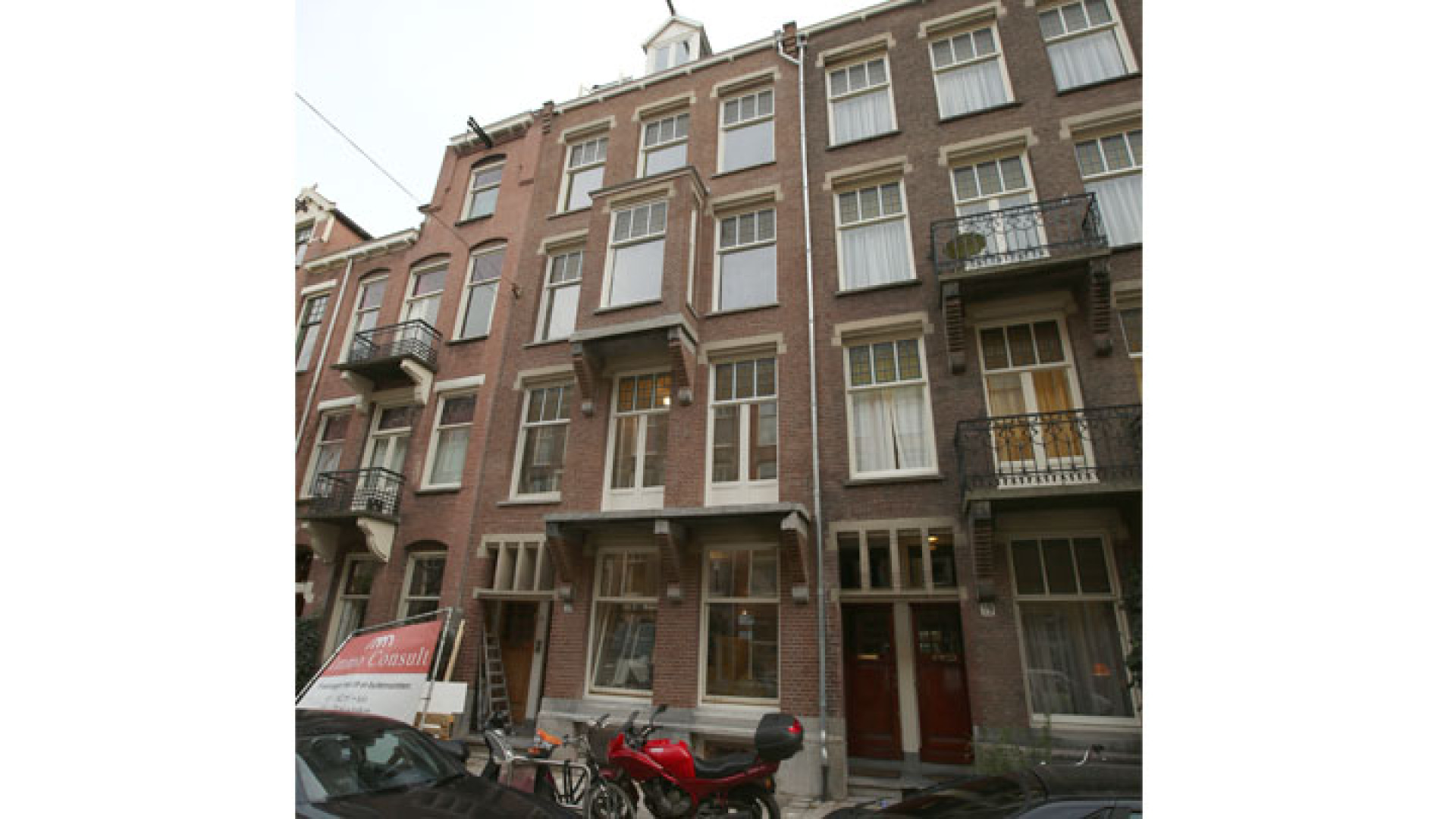 Doutzen Kroes koopt schitterend pand in Amsterdam Oud Zuid. Zie exclusieve foto's 2