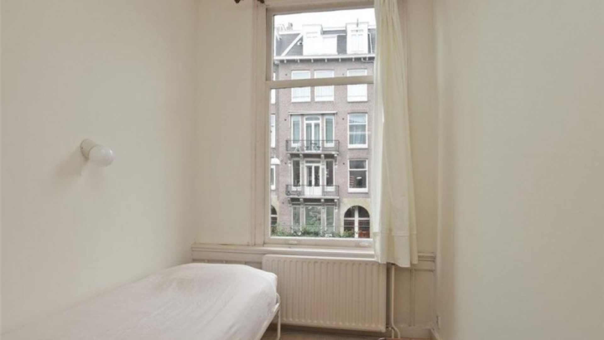 Caro Emerald koopt statig pand in Amsterdam Zuid. Zie foto's 16