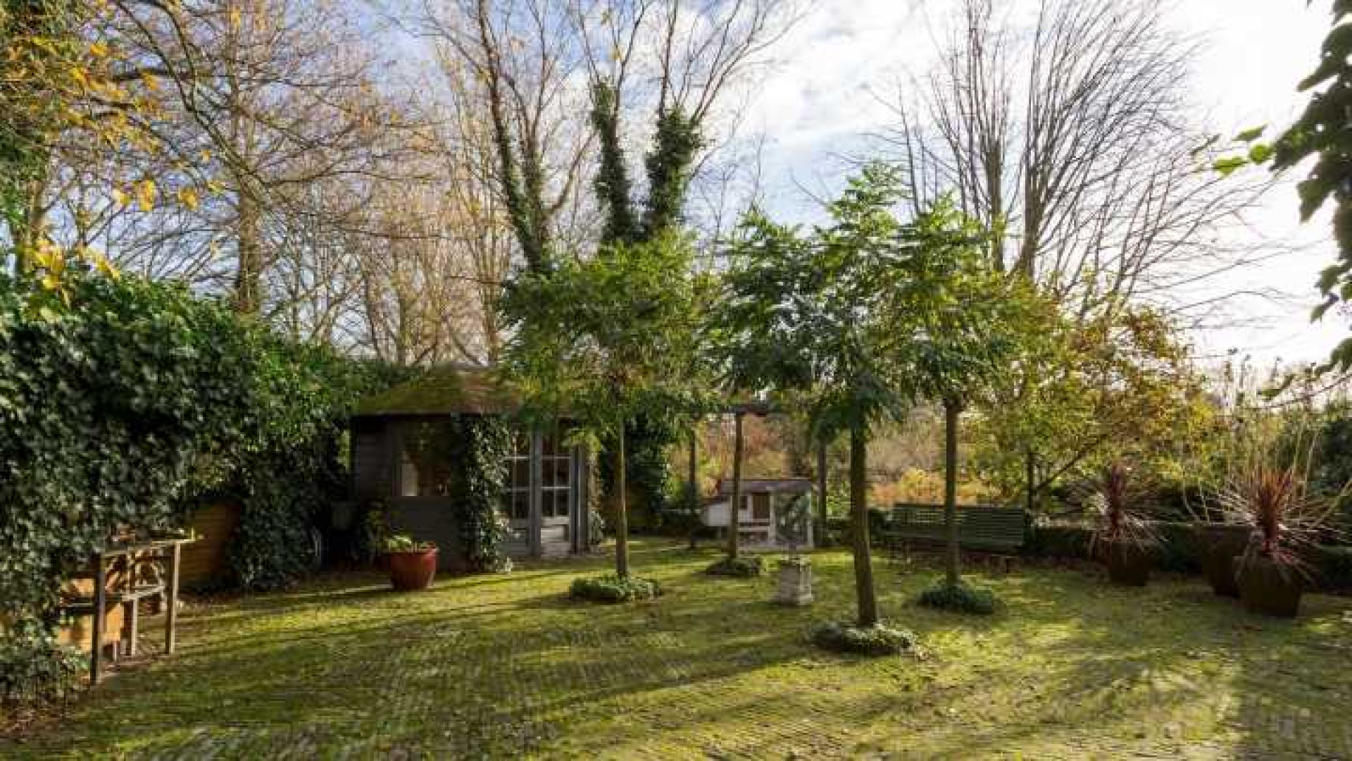 Henny Huisman verkoopt zijn villa zwaar onder de vraagprijs. Zie foto's 42