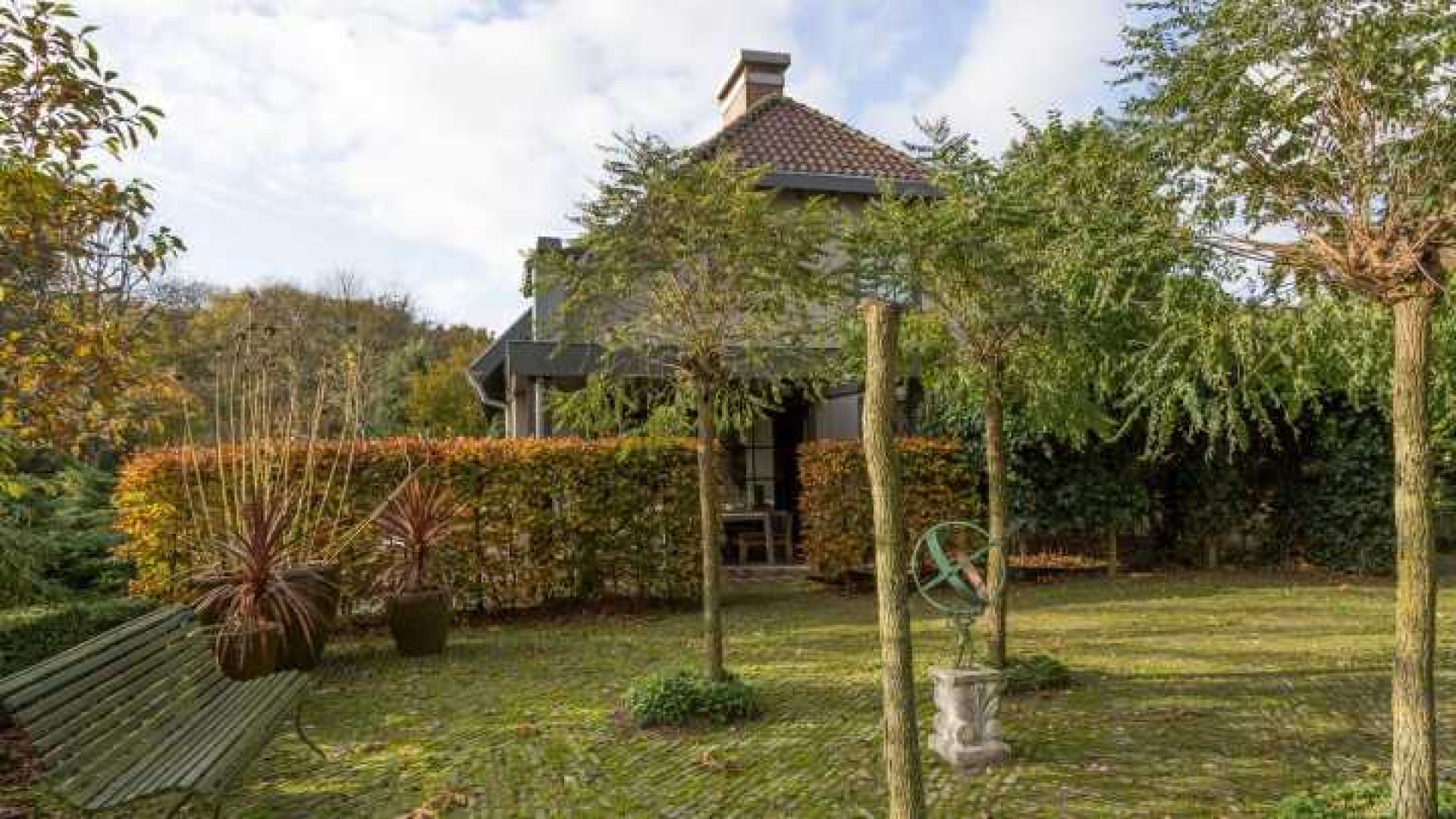 Henny Huisman verkoopt zijn villa zwaar onder de vraagprijs. Zie foto's 43