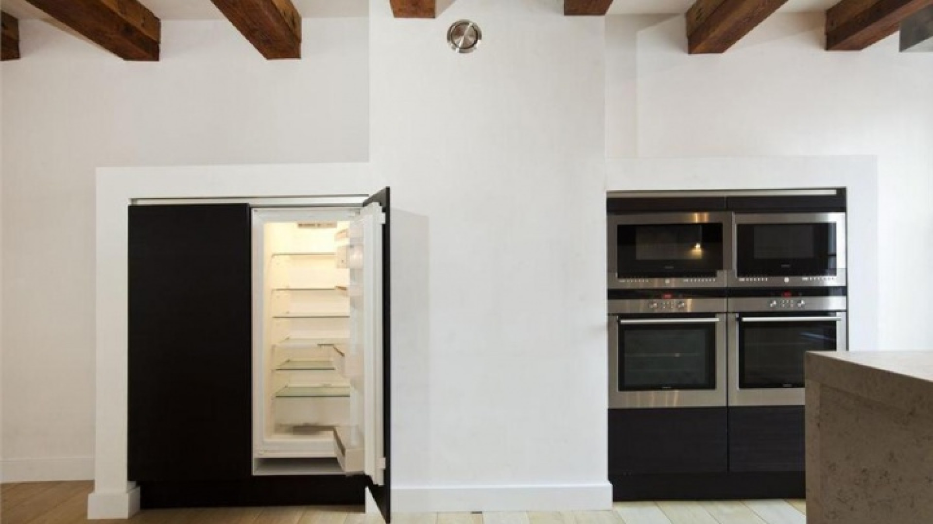 DJ Tiesto zet zijn luxe design appartementen te koop! 37
