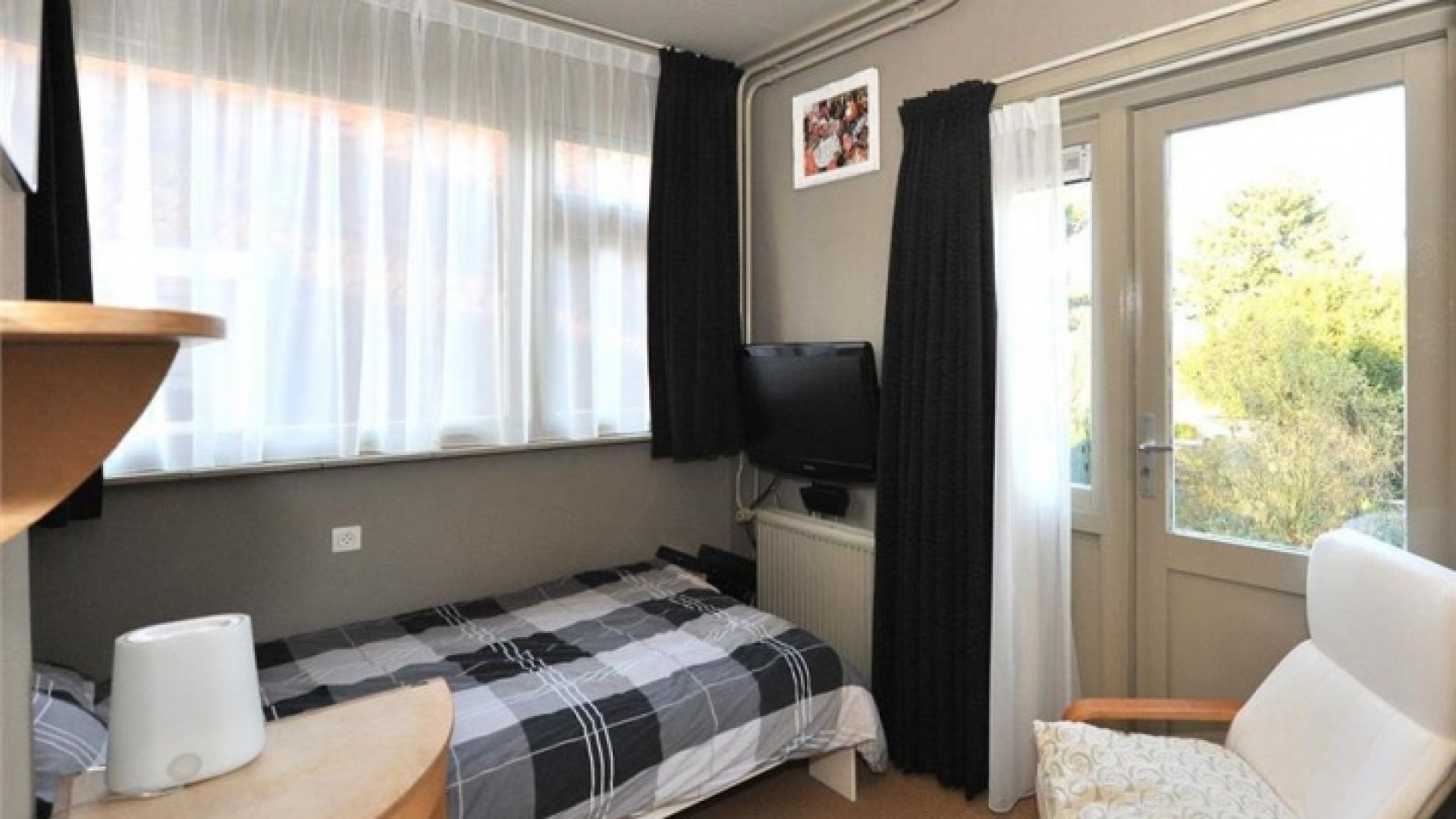 Georgina Kwakye koopt haar droomhuis in Zandvoort. Zie foto's! 10