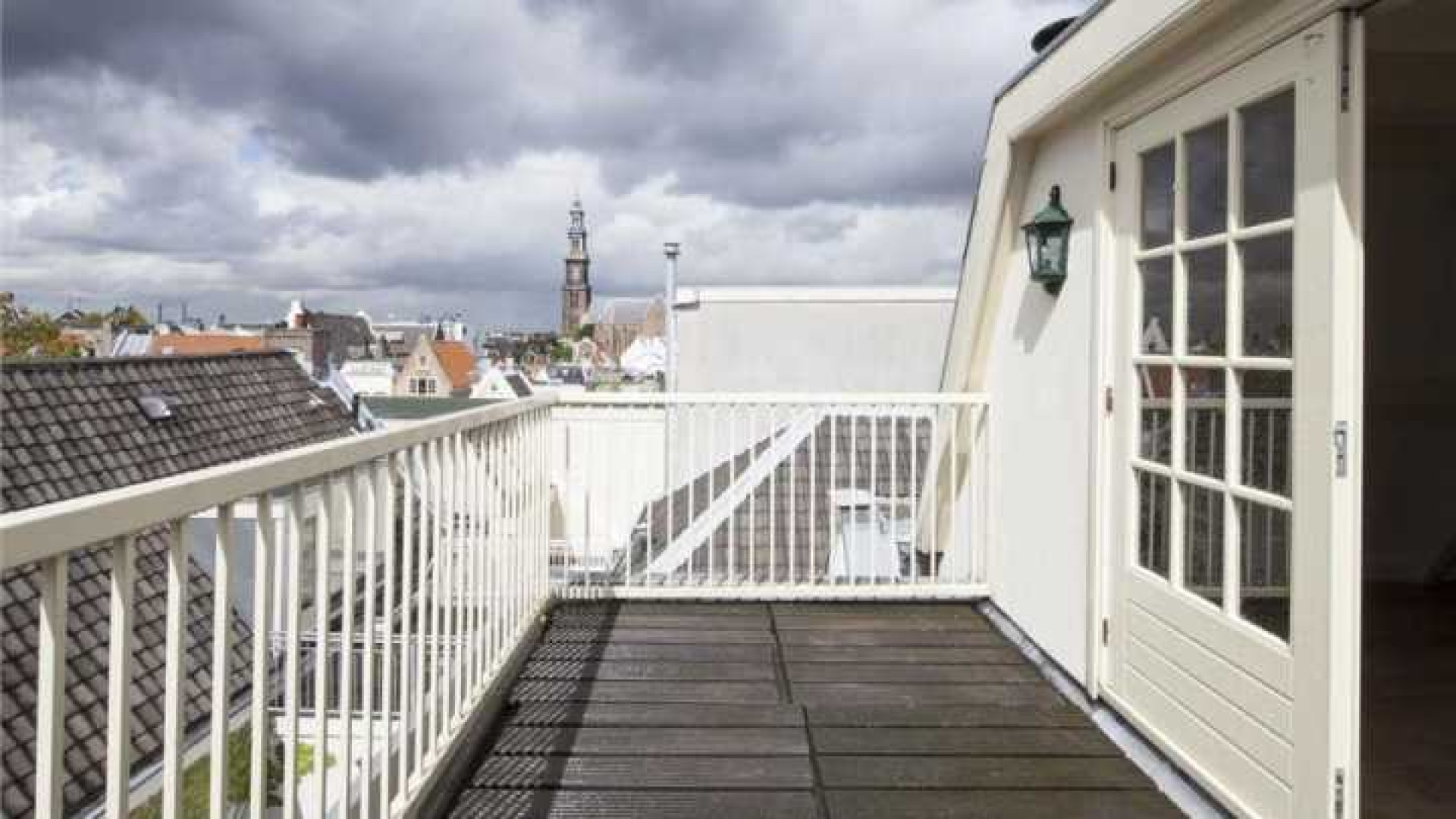DJ Tiesto verkoopt zijn luxe appartement met vette winst. Zie foto's 15