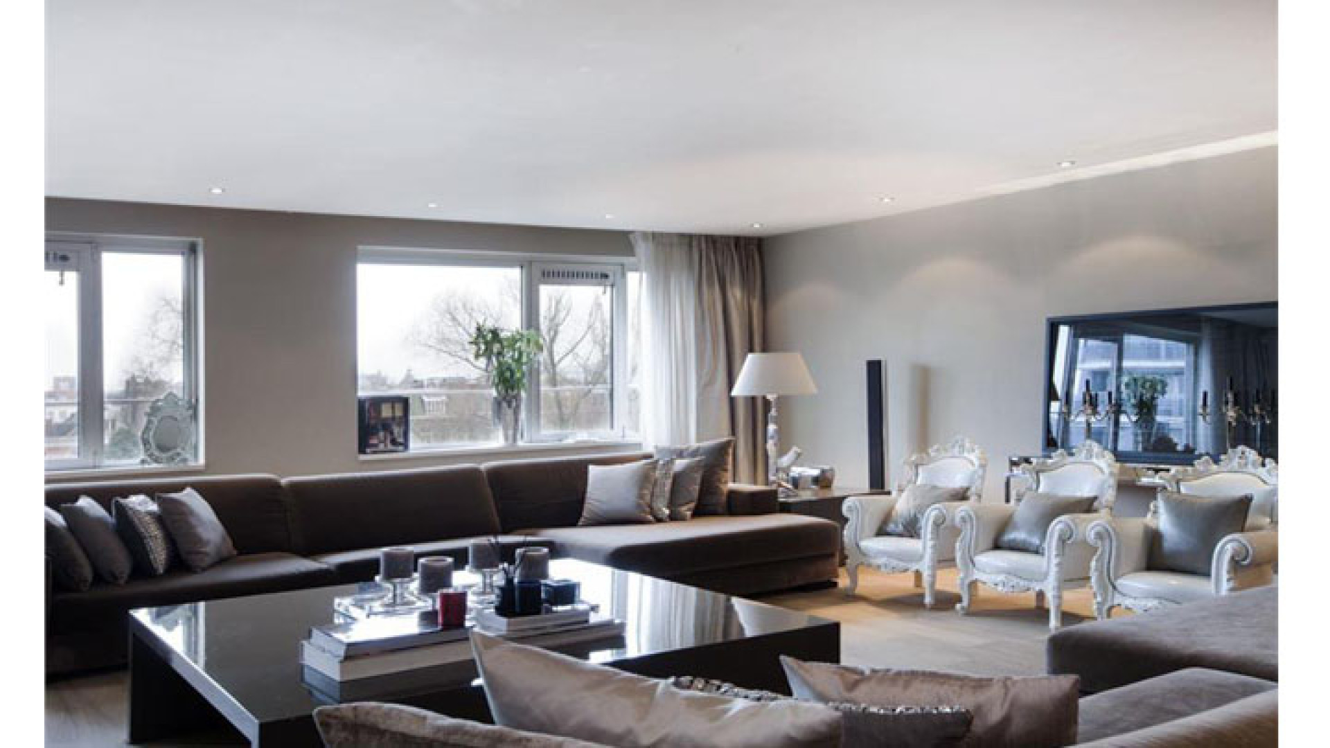 Ex van Patrick Kluivert vraagt bijna 2 miljoen voor dit appartement. Zie foto's 9