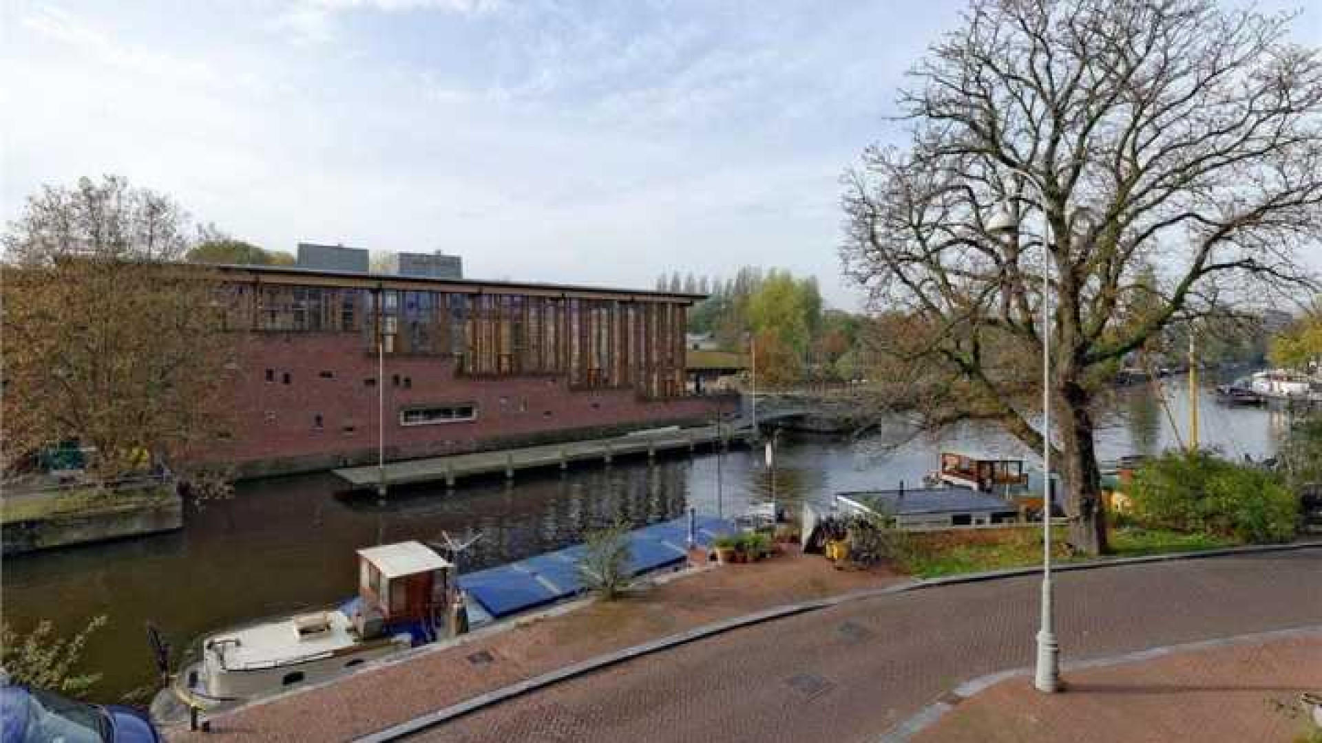 Dit is het luxe huurappartement van Thijs Romer. Zie foto's 22