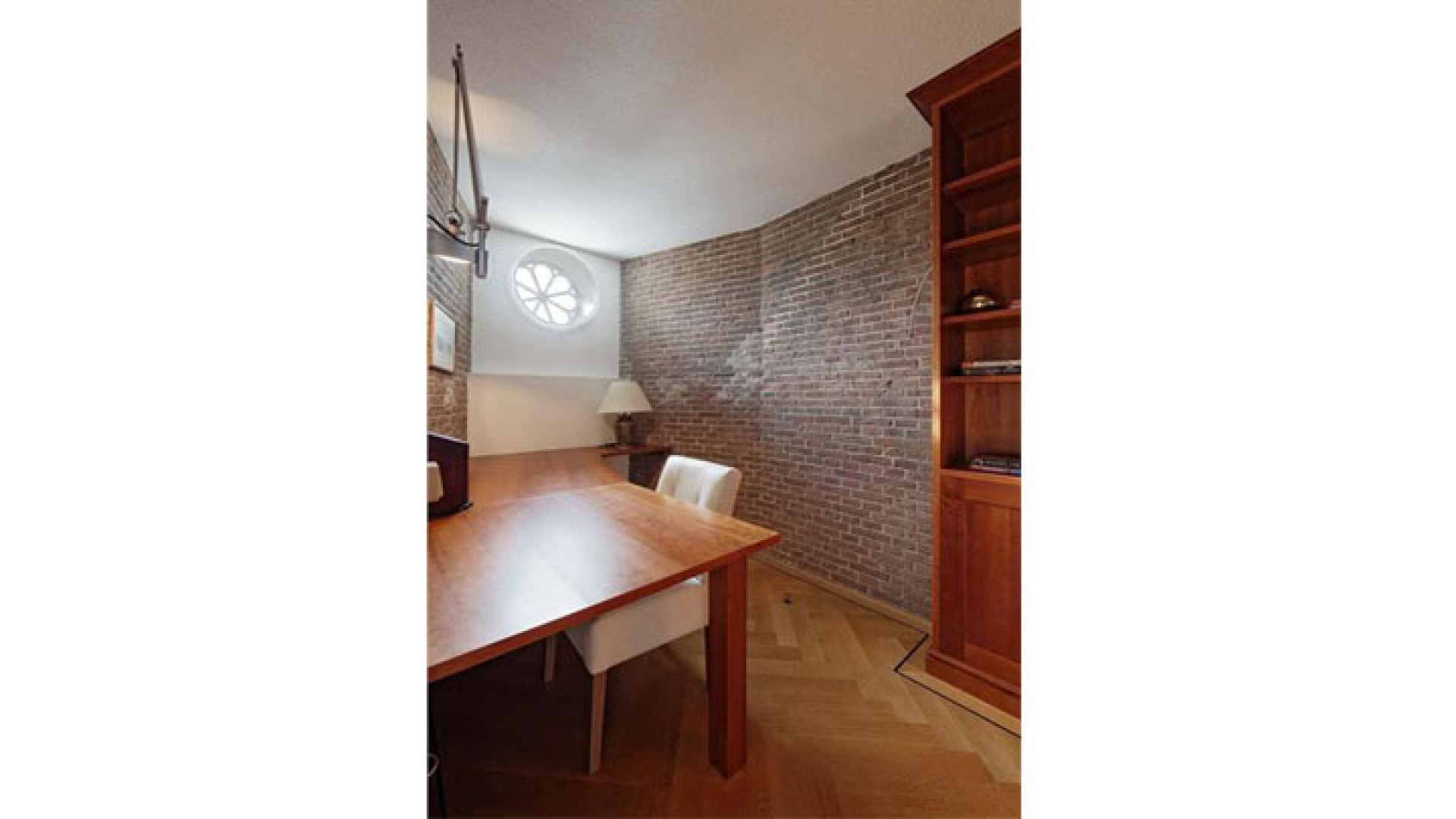 Dit is het luxe huurappartement van Thijs Romer. Zie foto's 8