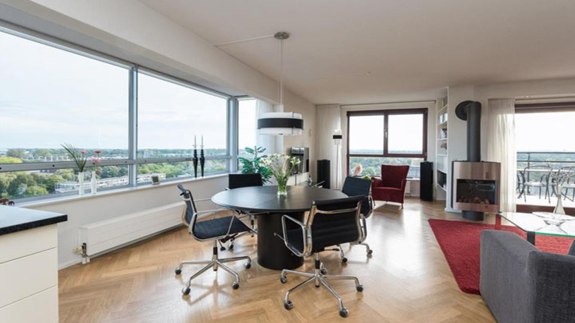 Voetbal miljonair Kevin Strootman koopt dit luxe appartement. Zie foto's 5