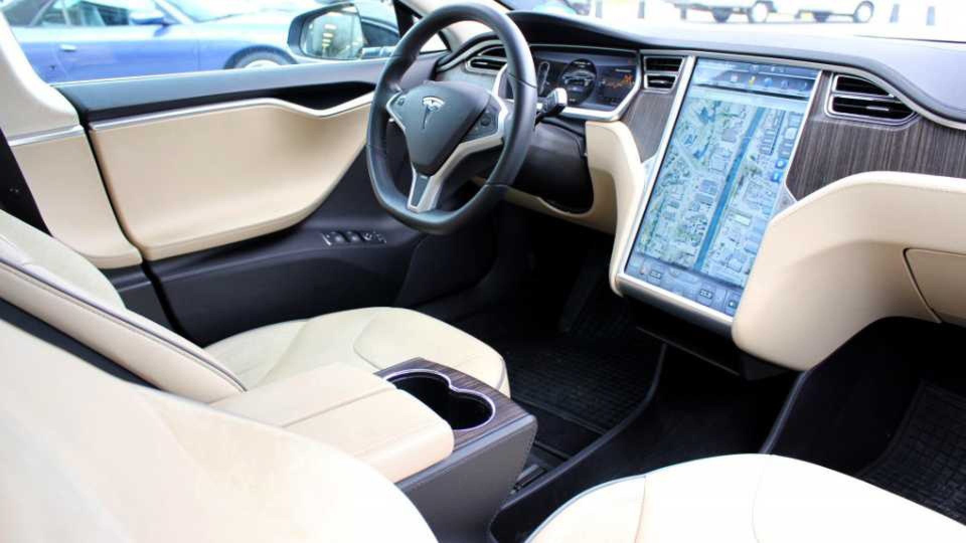 Tesla van Lieke van Lexmond 5