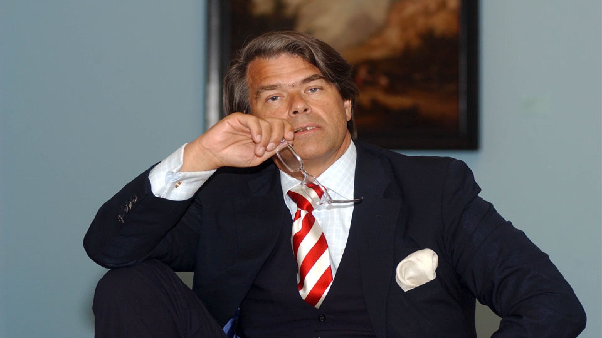 Emile Ratelband schikt met schuldeiser. 2