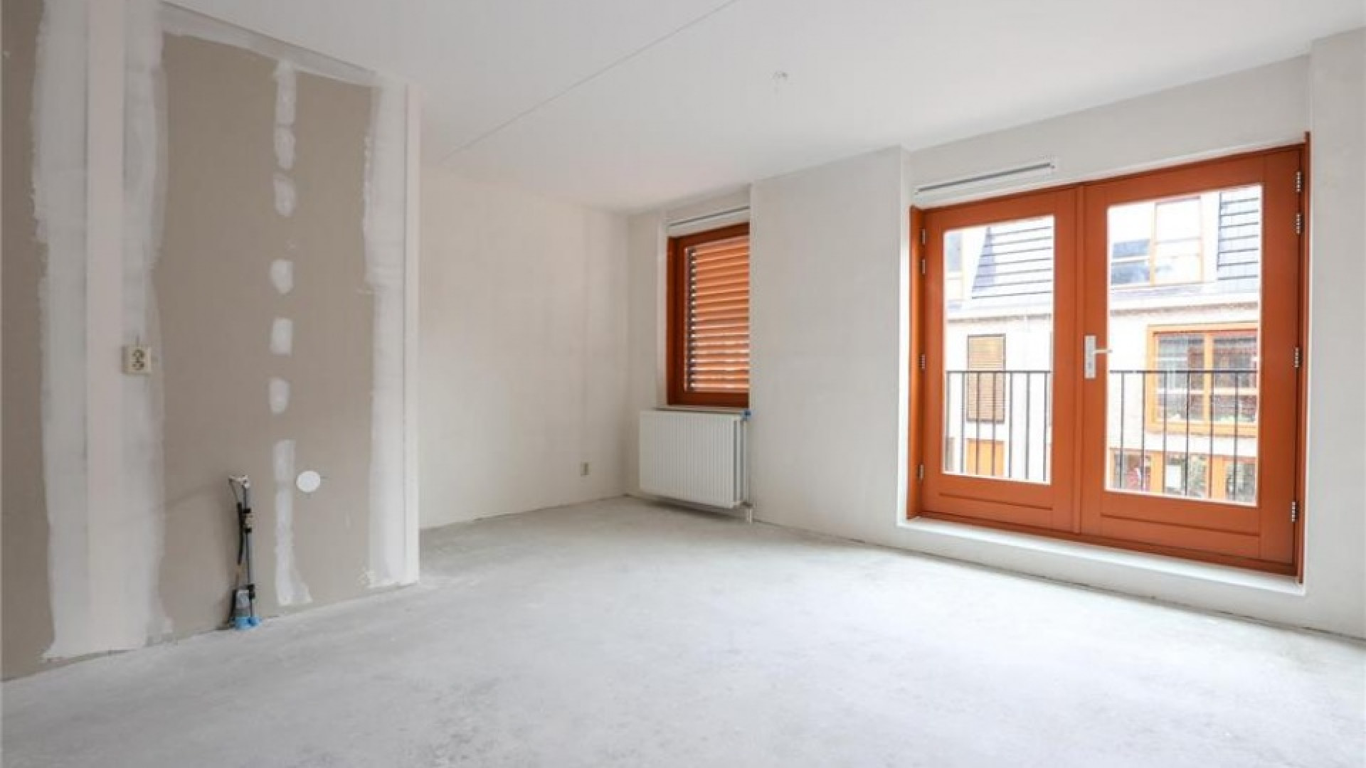 Shownieuws presentator Maurice WIjnen koopt luxe appartement in Weesp. Zie foto's 4