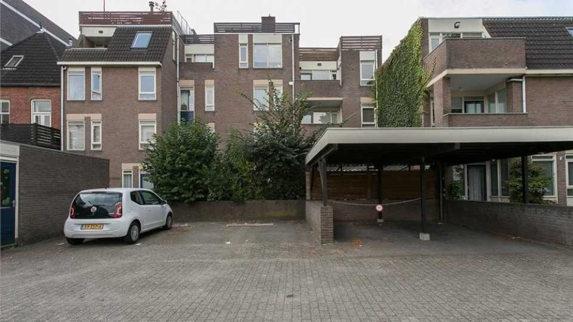 Arjen Robben lijdt halve ton verlies na verkoop van appartement. Zie foto's