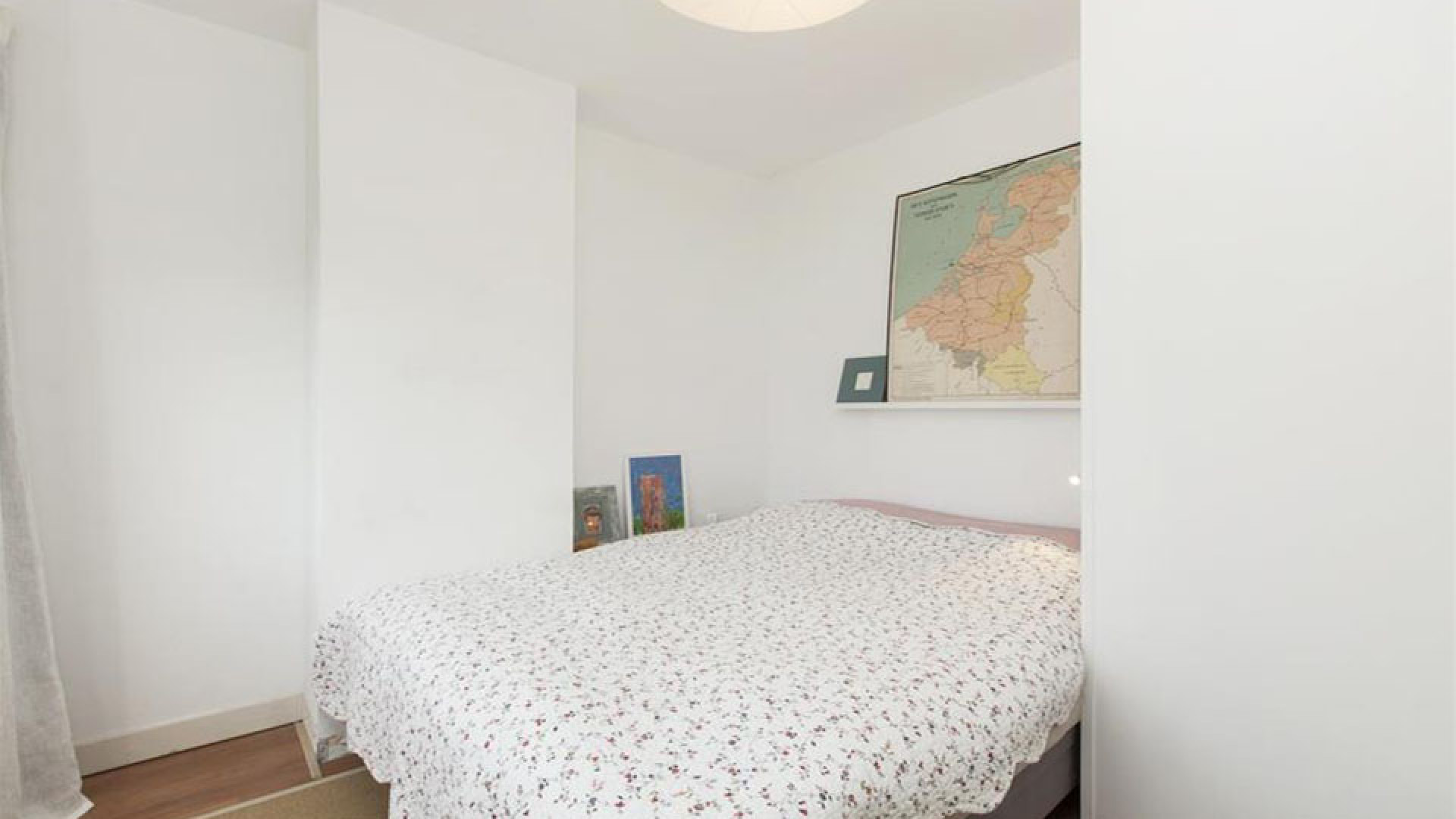 Tjitske Reidinga koopt eigen huis in Amsterdam. Zie foto's 10