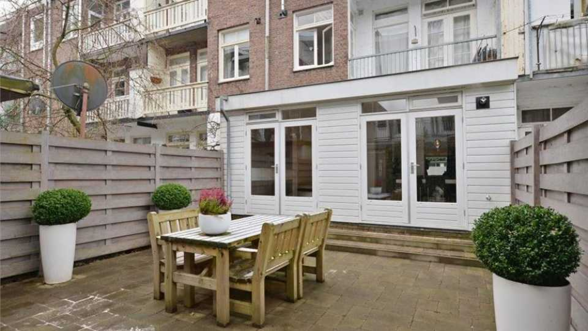 Acteur Peter Blok koopt evenals zijn vriendin Tjitske Reidinga een eigen huis. Zie foto's 14