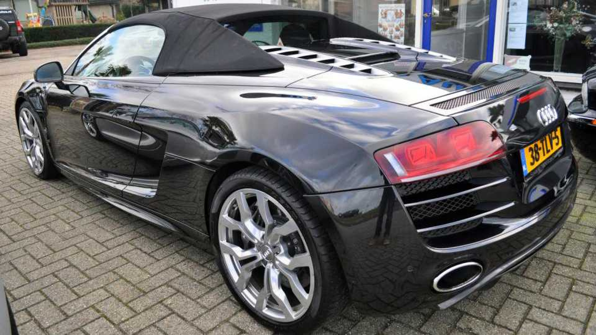 Oude Audi R8 Spyder Gordon te koop 6