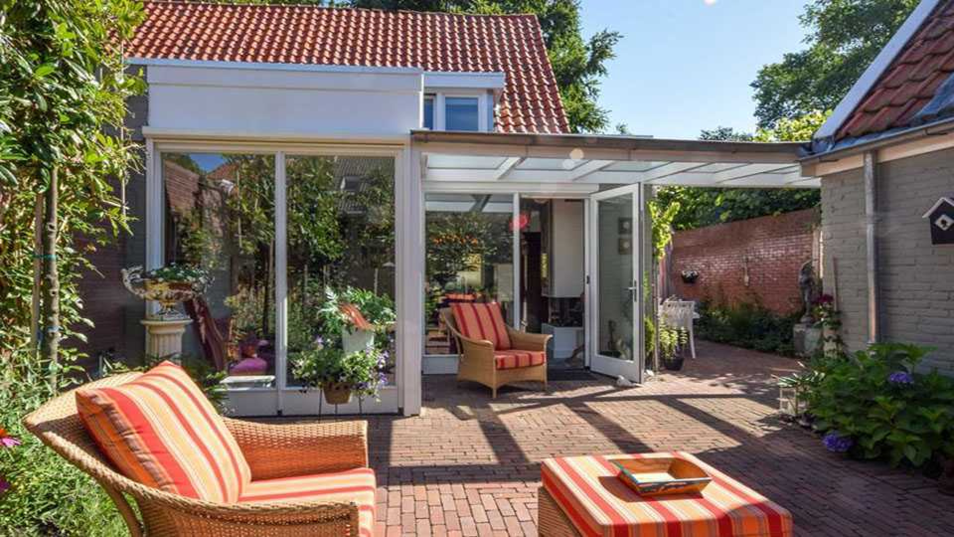 Catherine Keyl zet haar huis met forse winstpotentie te koop. Zie foto's 15