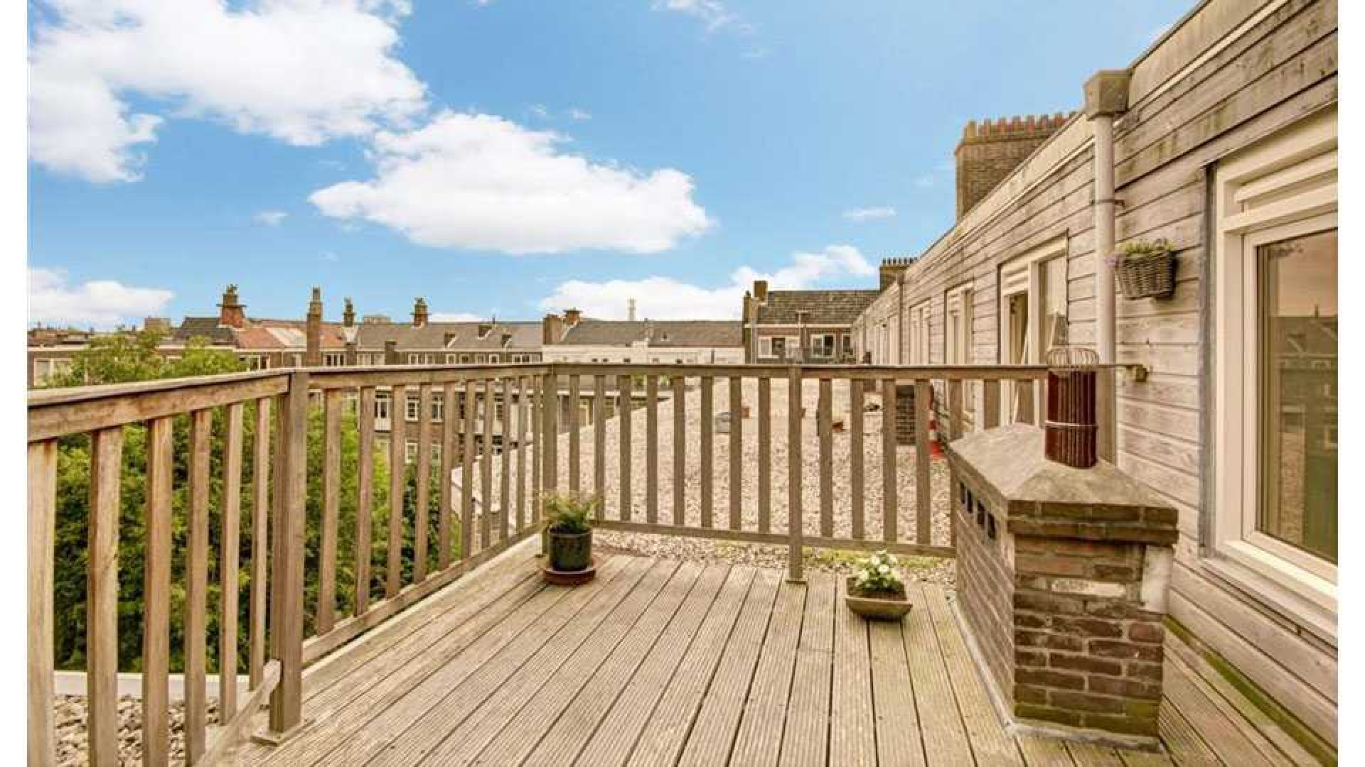 Flikken Maastricht acteur Victor Reinier koopt luxe appartement in Amsterdam Zuid. Zie foto's 15